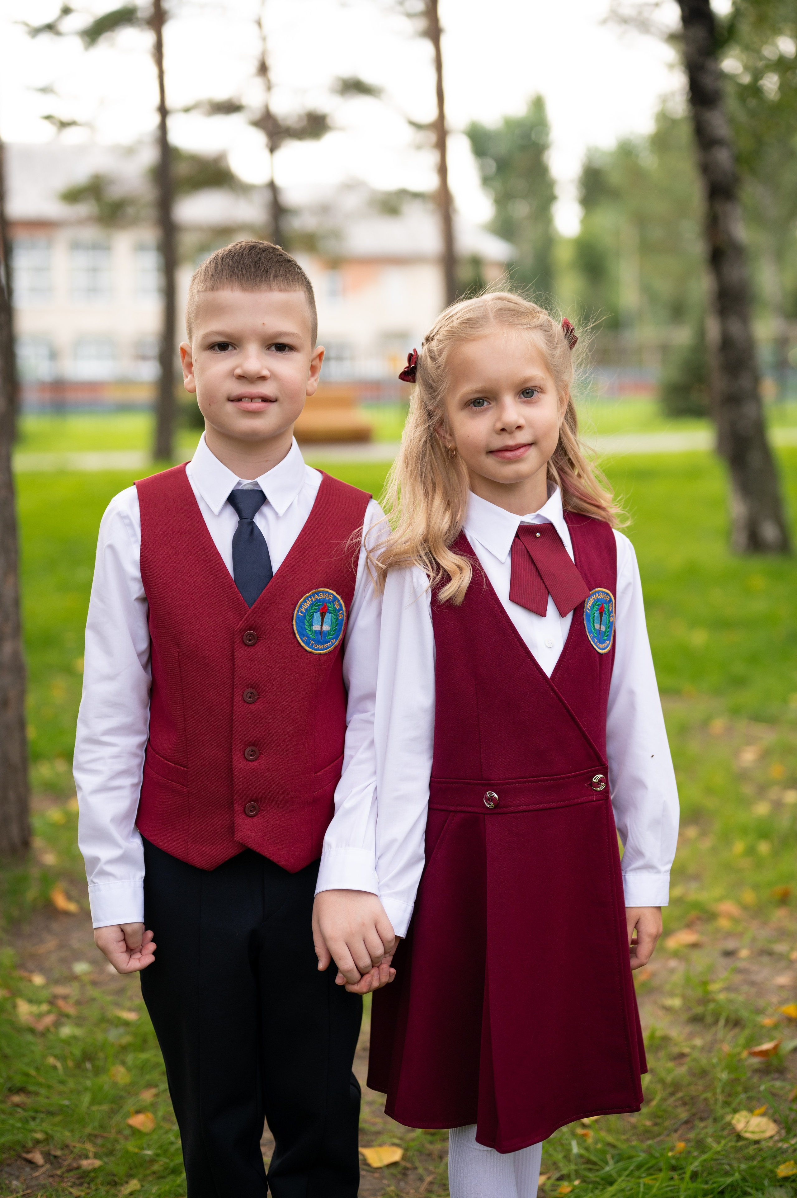 1 сентября 16 гимназия 2 класс (линейка + в классе+ на улице). Фотограф новорожденных, семейный детский в Тюмени Татьяна Морозова