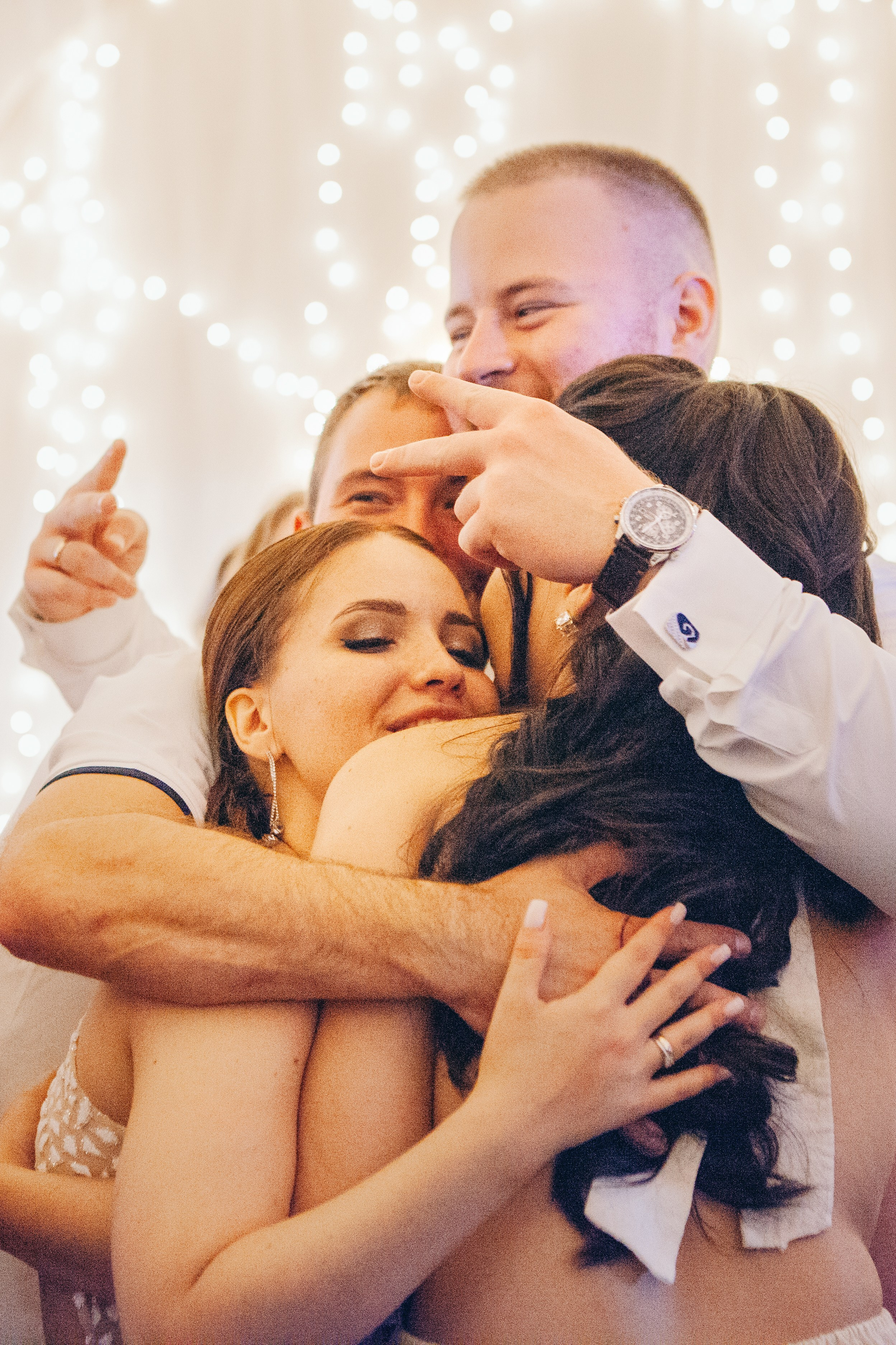 Свадебная фотосессия в отеле hartwell hotel и на патриарших прудах. Фотограф Ольга Ефремова