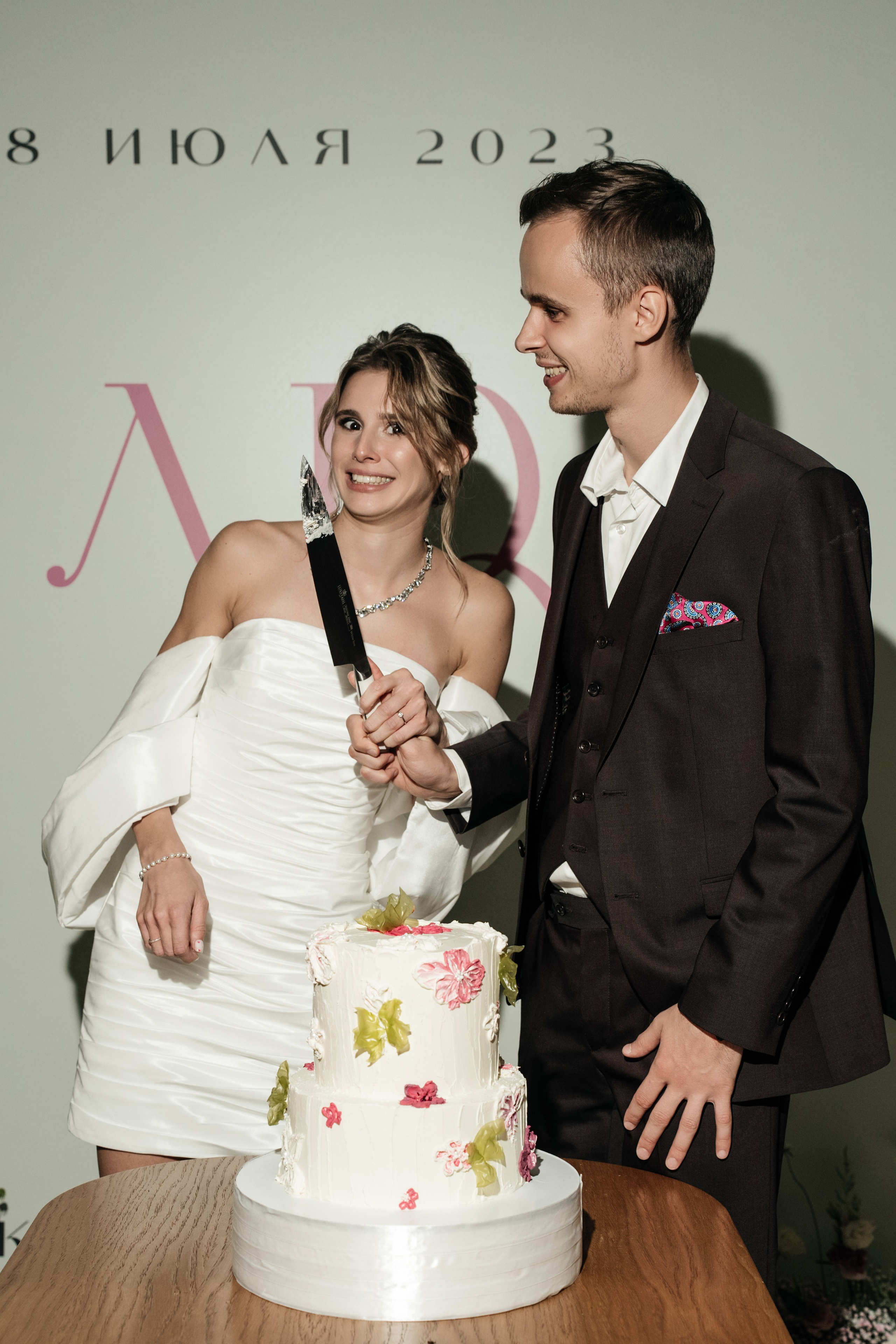 Ресторан Домик в саду, ВДНХ. Свадебный фотограф Москва Александра Аверкова