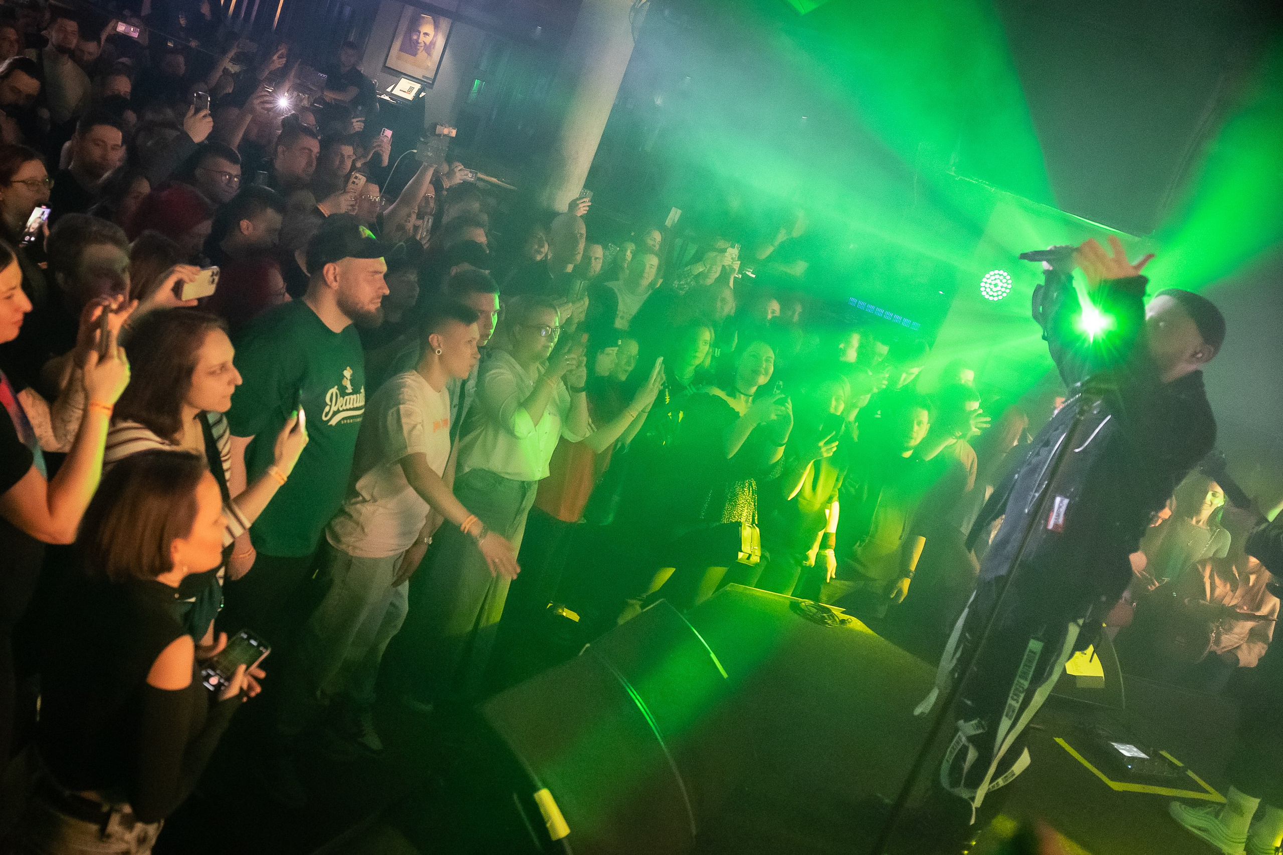 Концерт альтернатив метал группы iOSTRA в «Music bar Мумий Тролль» Москва. Фотограф Владимир Охрименко