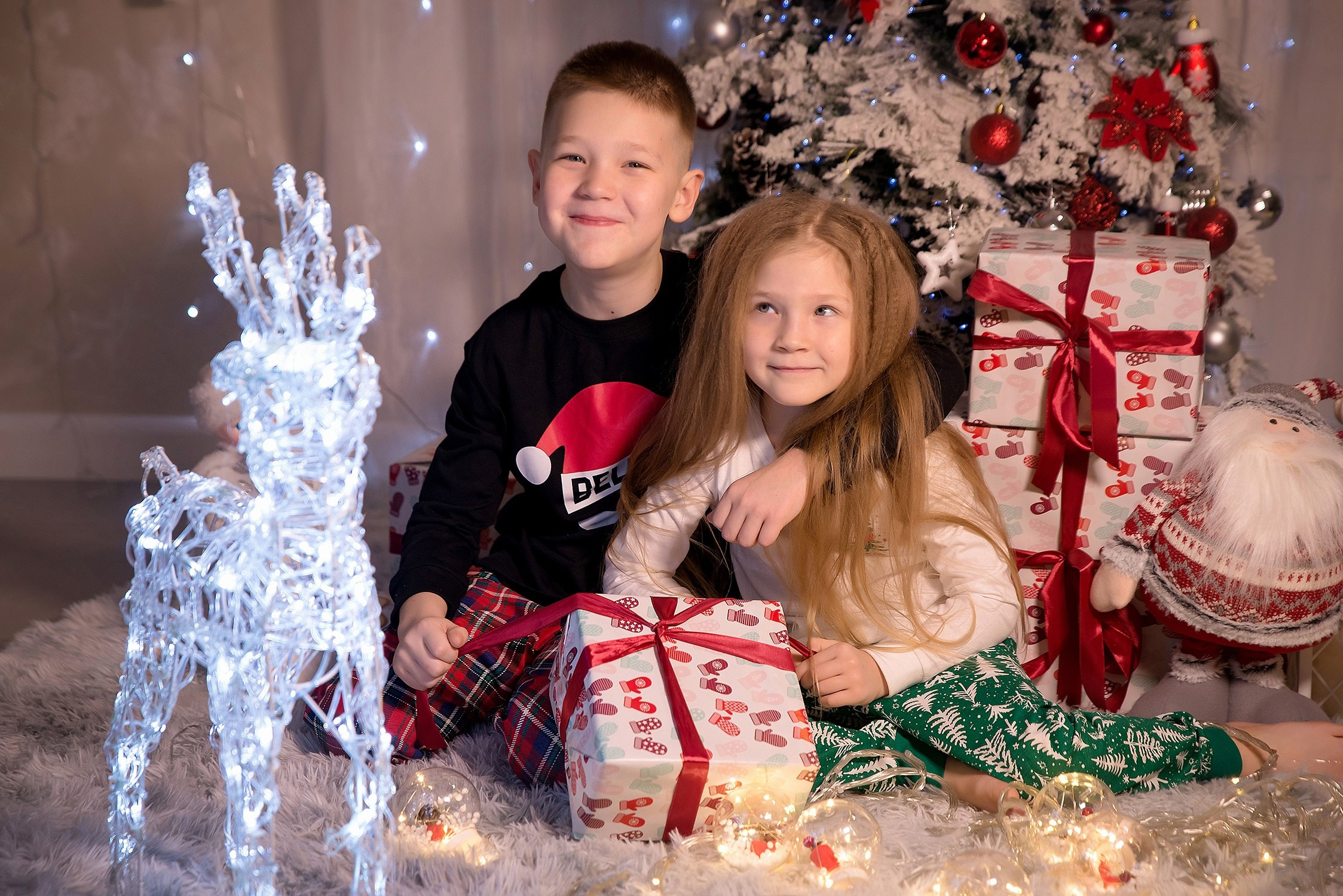 Новый год. Контакты