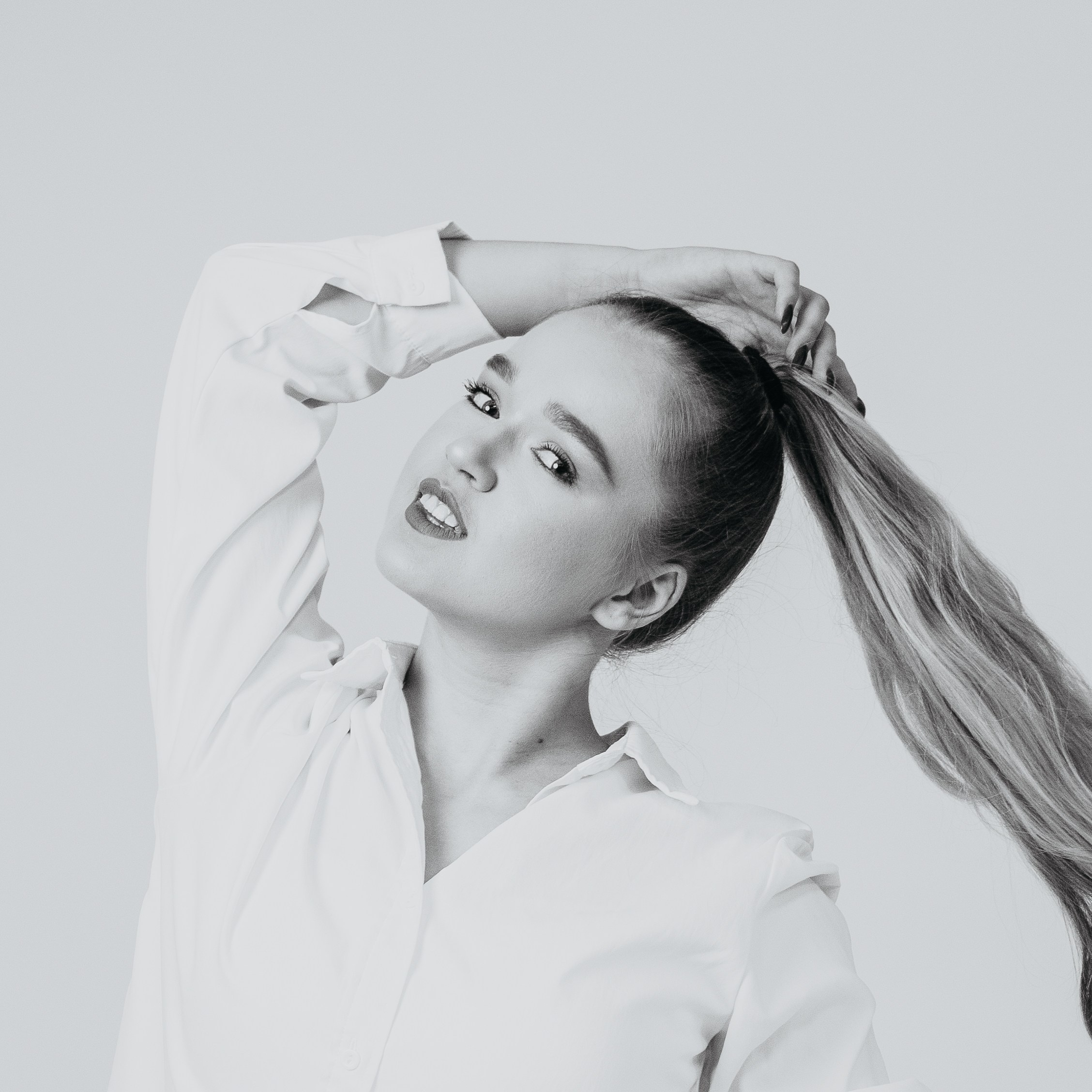 Алина. Рекламный и портретный фотограф в Алматы — Серекпаев Танирхан