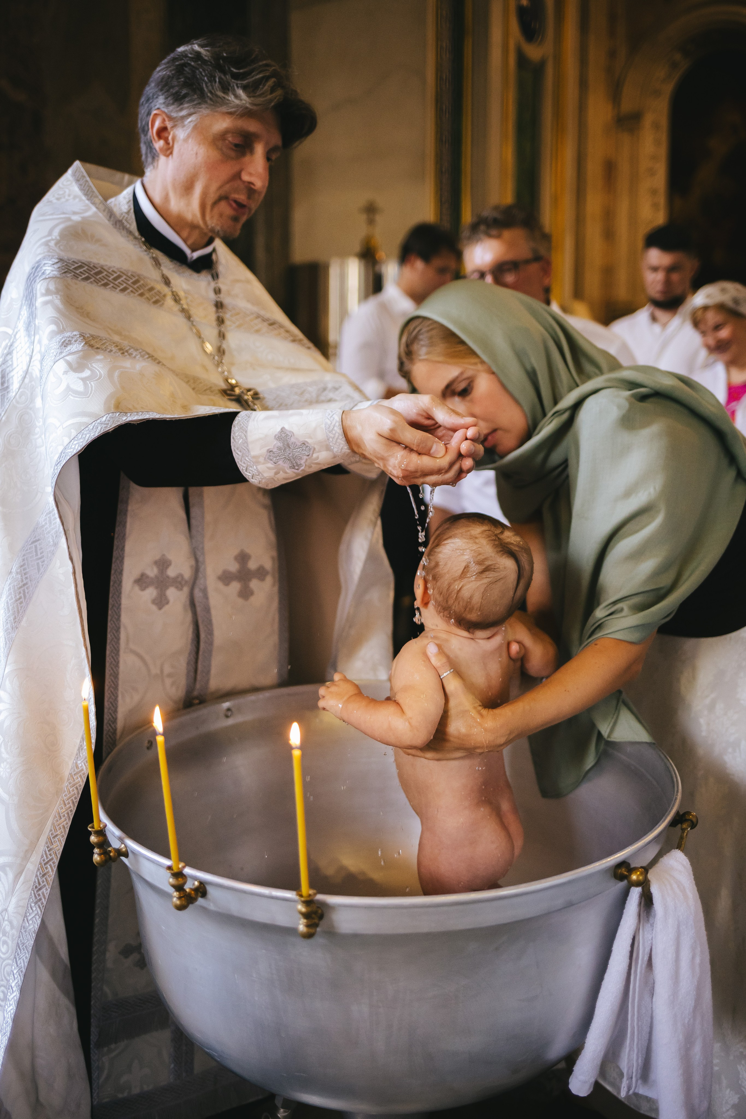 Эльдар, Анастасия и Мира_крещение. Семейный lifestyle фотограф в Санкт-Петербурге Людмила Пахомова