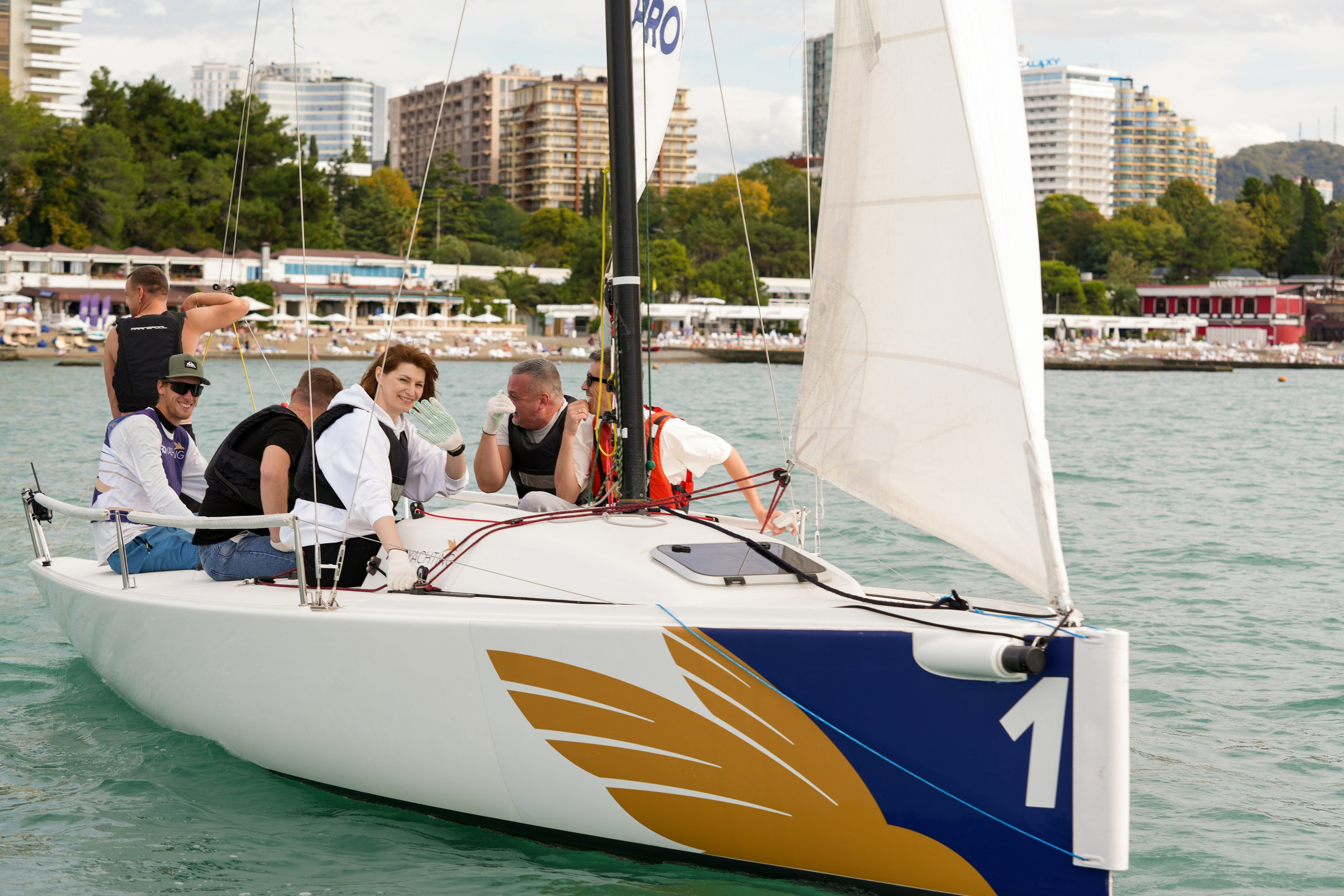Яхтенная регата для компании Агрегатка. Репортажный фотограф в Красной Поляне и Сочи Павлюченко Екатерина