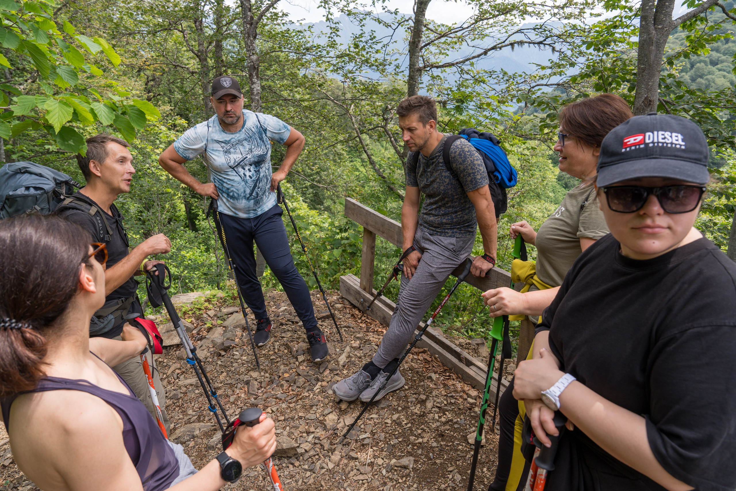 MICE мероприятие для компании «Доставка морем»: хайкинг к Ачипсинским водопадам. Репортажный фотограф в Красной Поляне и Сочи Павлюченко Екатерина