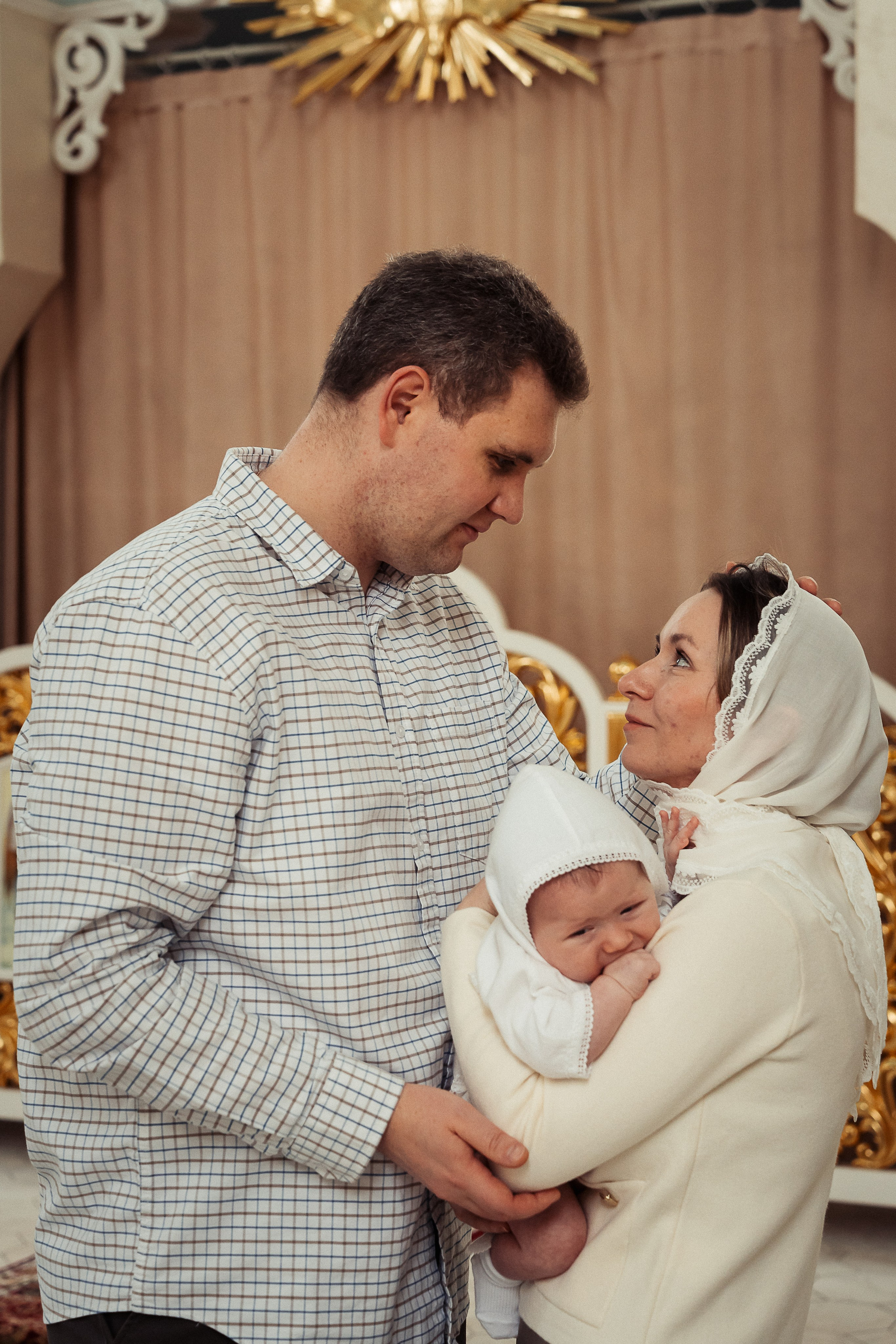 Крещение в храме Ксении Петербургской, г. Воронеж. Фотограф для семей и экспертов в г. Воронеж Ирина Круглова