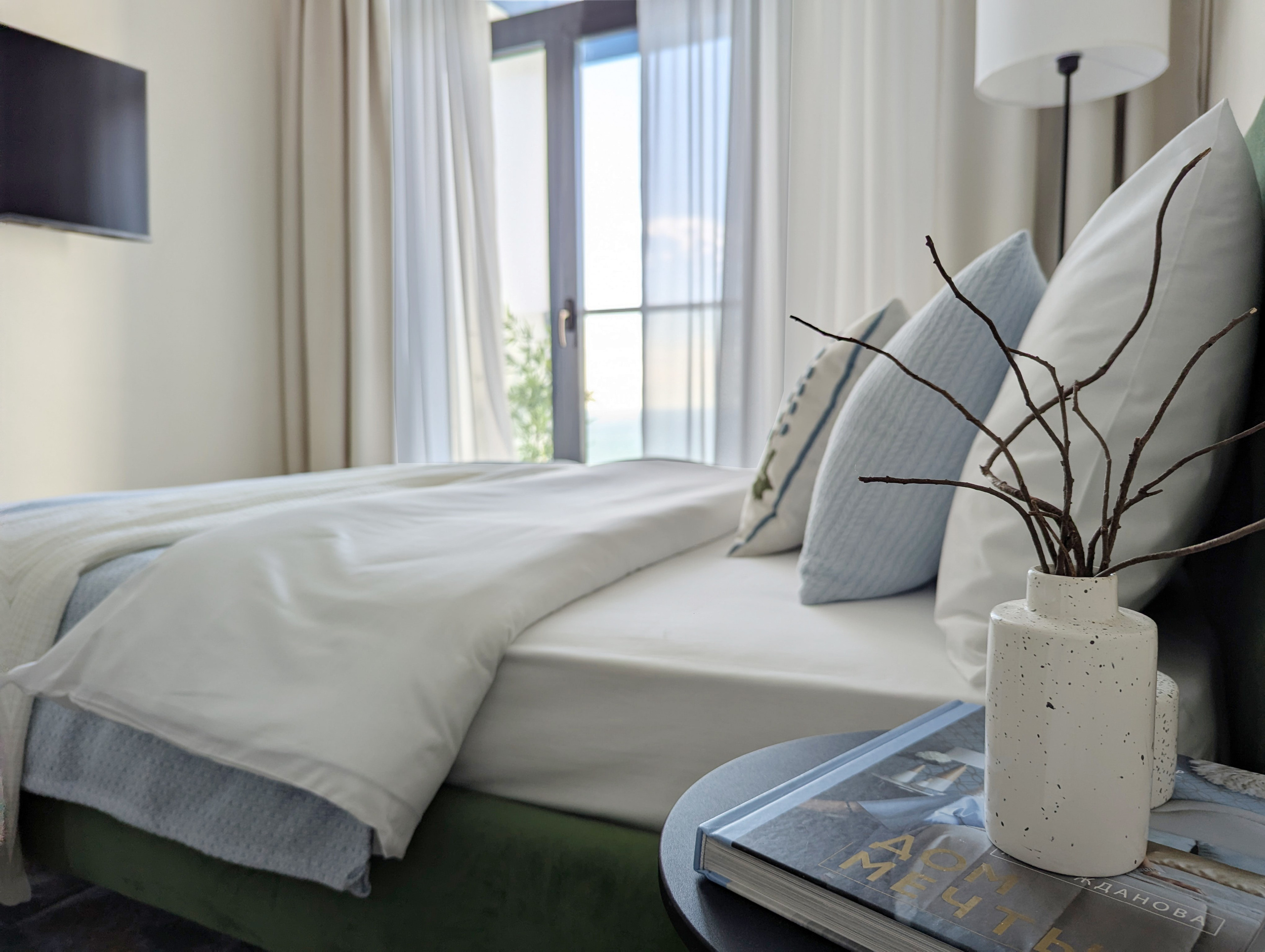 Комплектация студии в ЖК Кислород 23 кв. м. для аренды. Хоумстейджинг в Сочи и Краснодарском крае