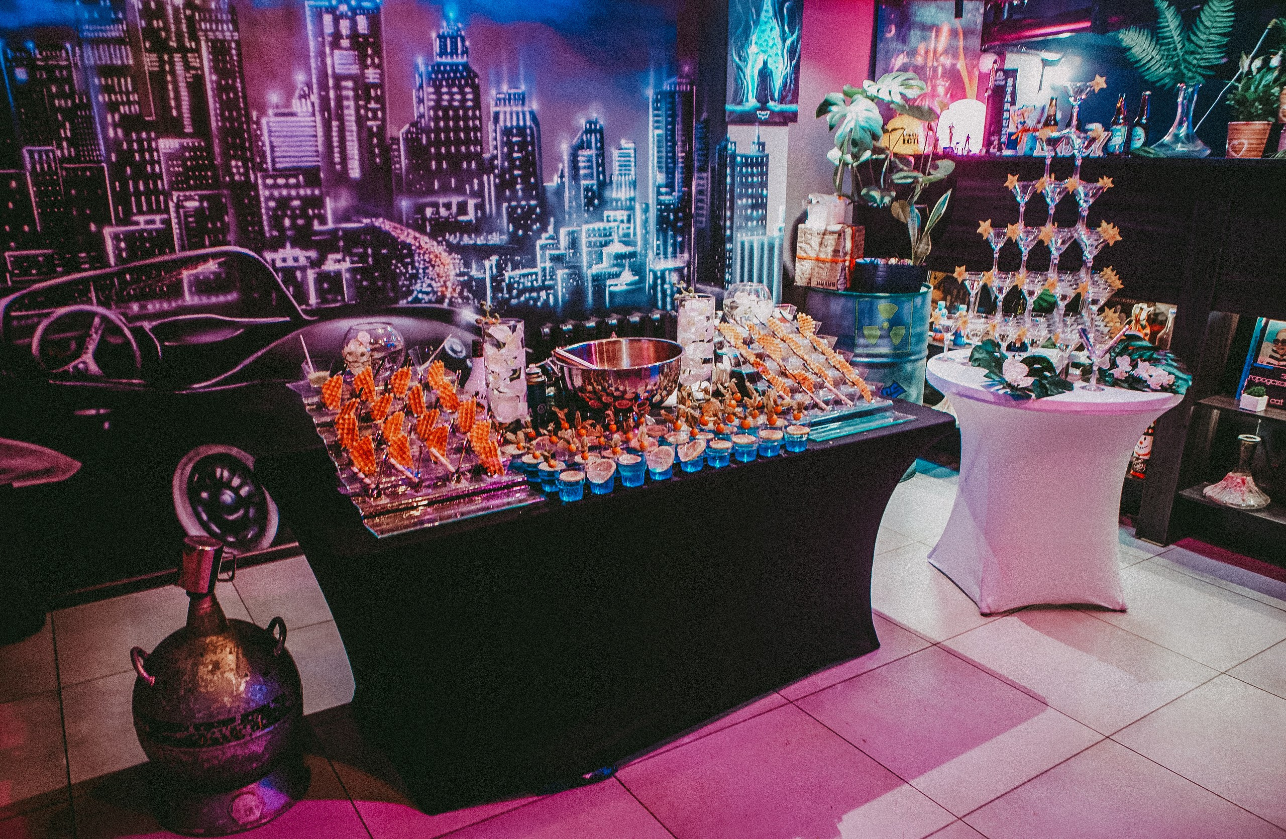 Съёмка в Comics Lounge Bar. Фотограф в городе Самара Александр Гераськин