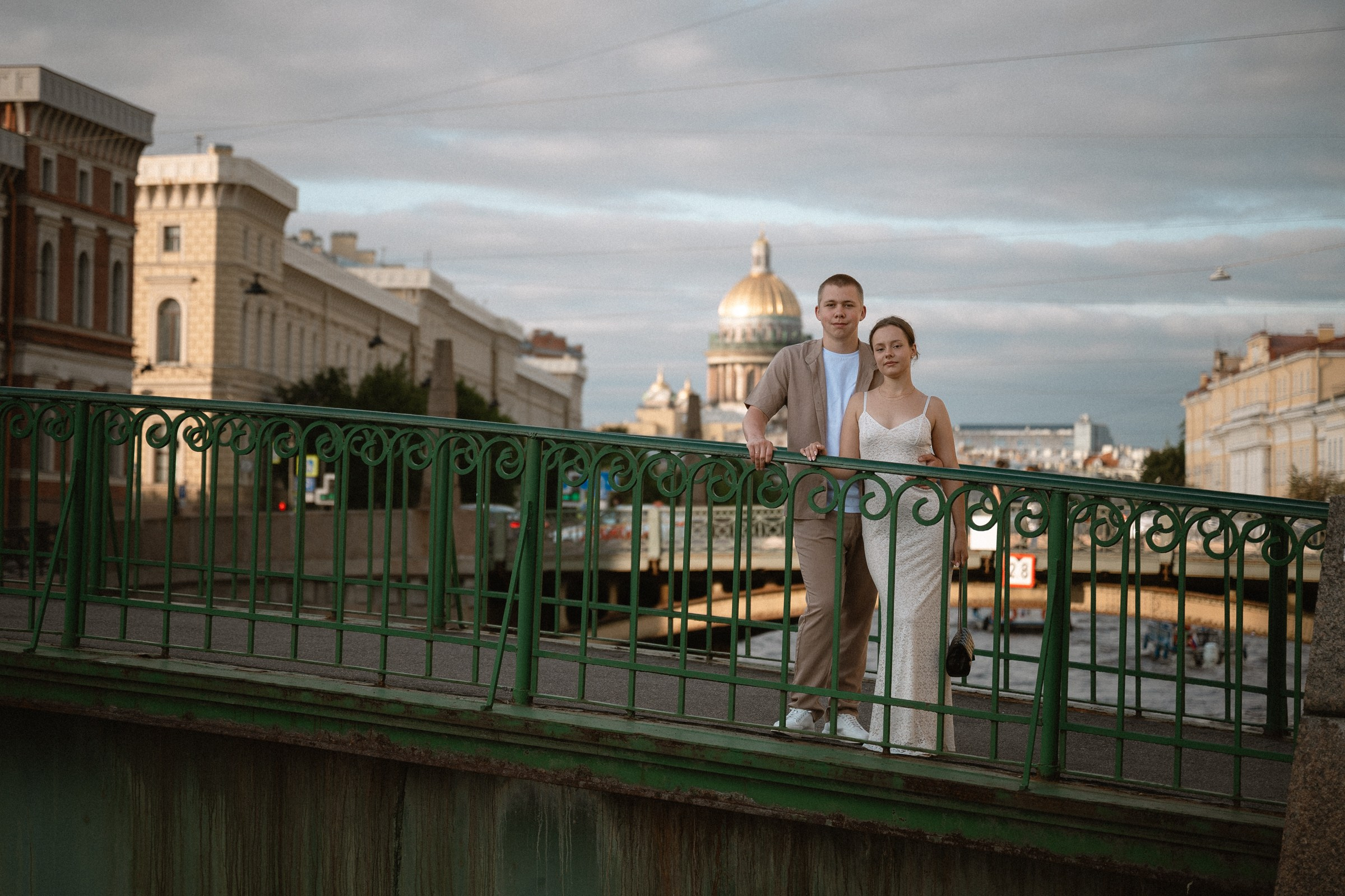 Романтическая фотосессия в центре Санкт-Петербурга, фотосессия пары на улице