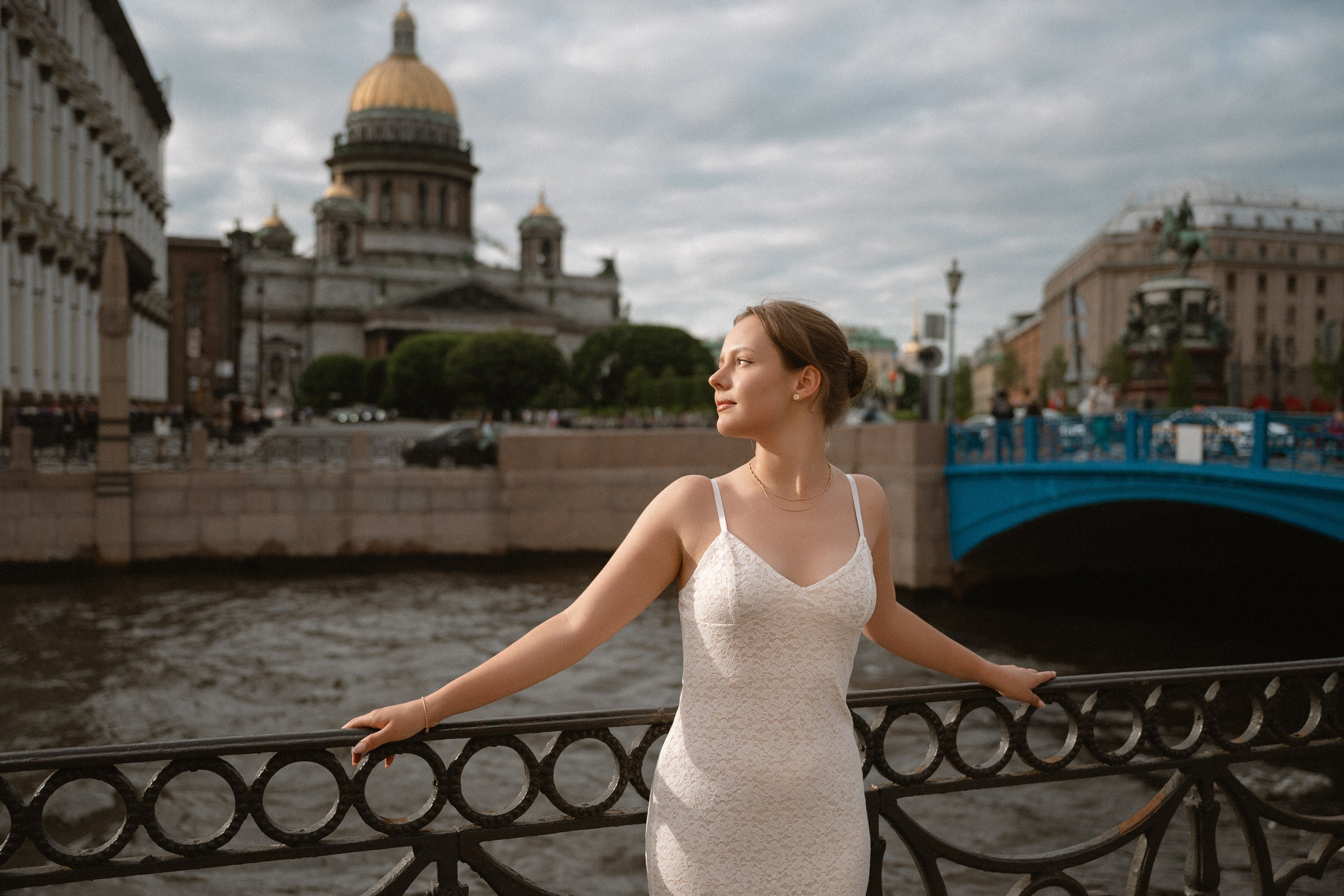 Романтическая фотосессия в центре Санкт-Петербурга, фотосессия пары на улице
