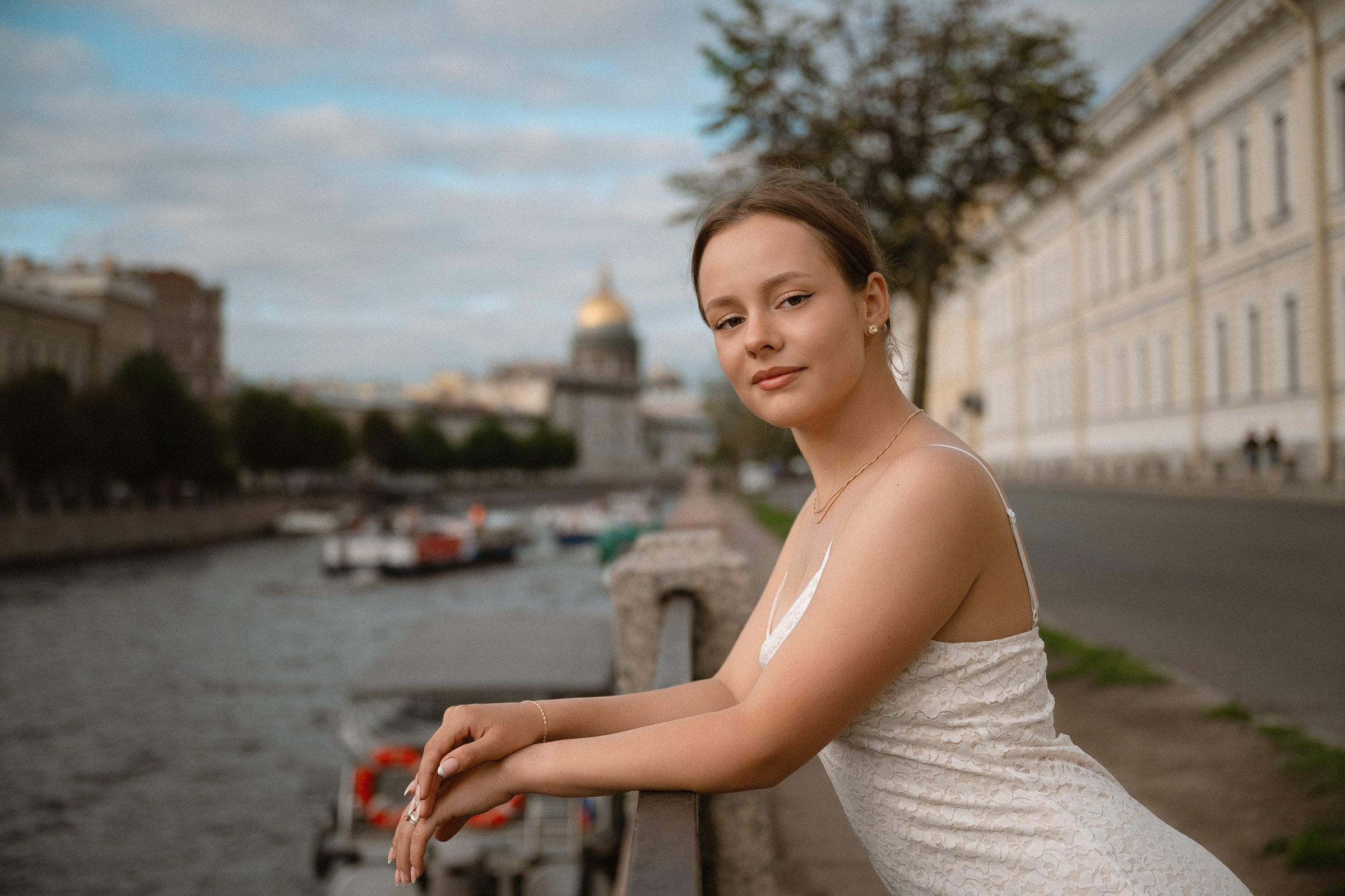 Романтическая фотосессия в центре Санкт-Петербурга, фотосессия пары на улице