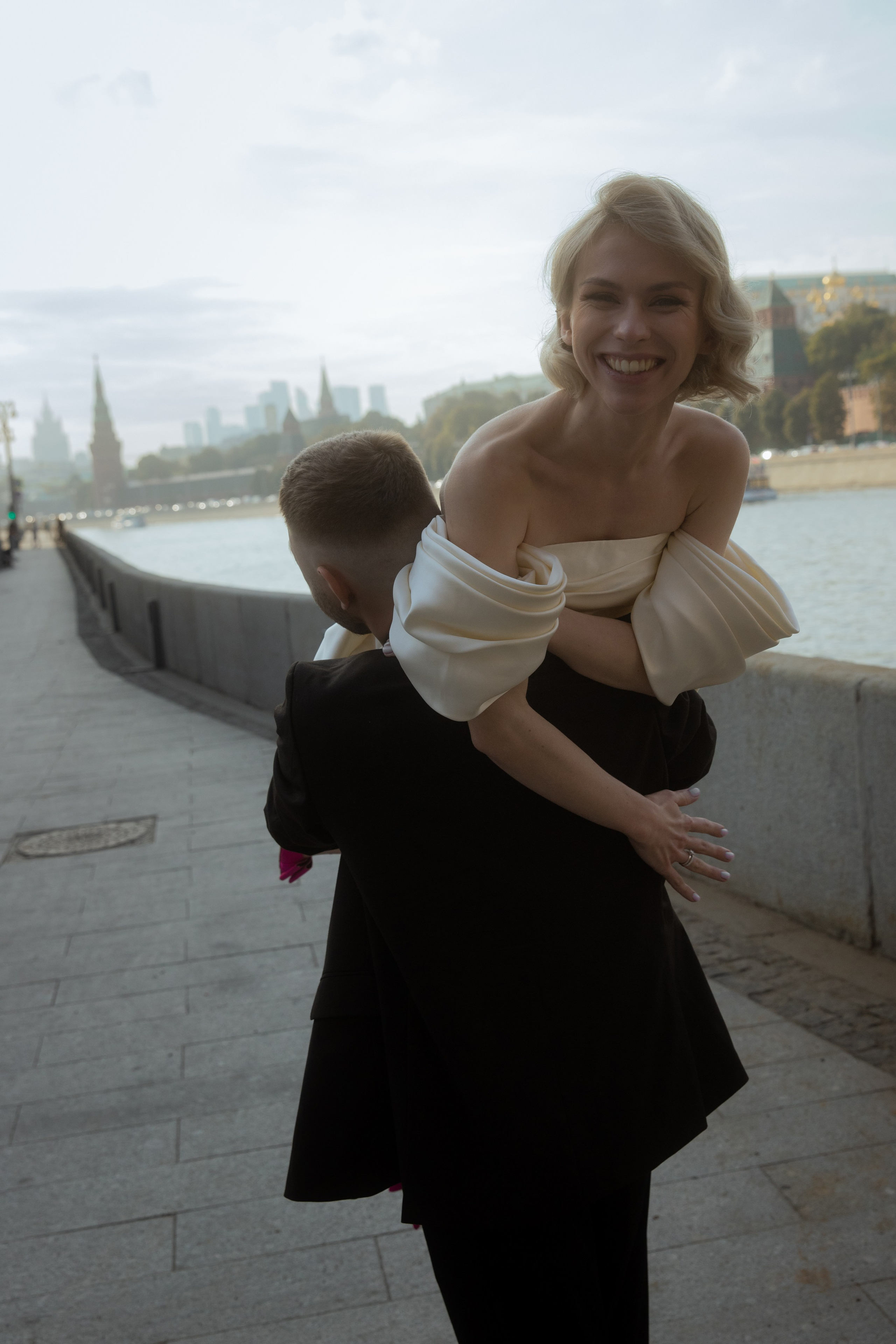 Анна и Никита, роспись и прогулка в Москве. Фотограф в Москве Екатерина Черненко