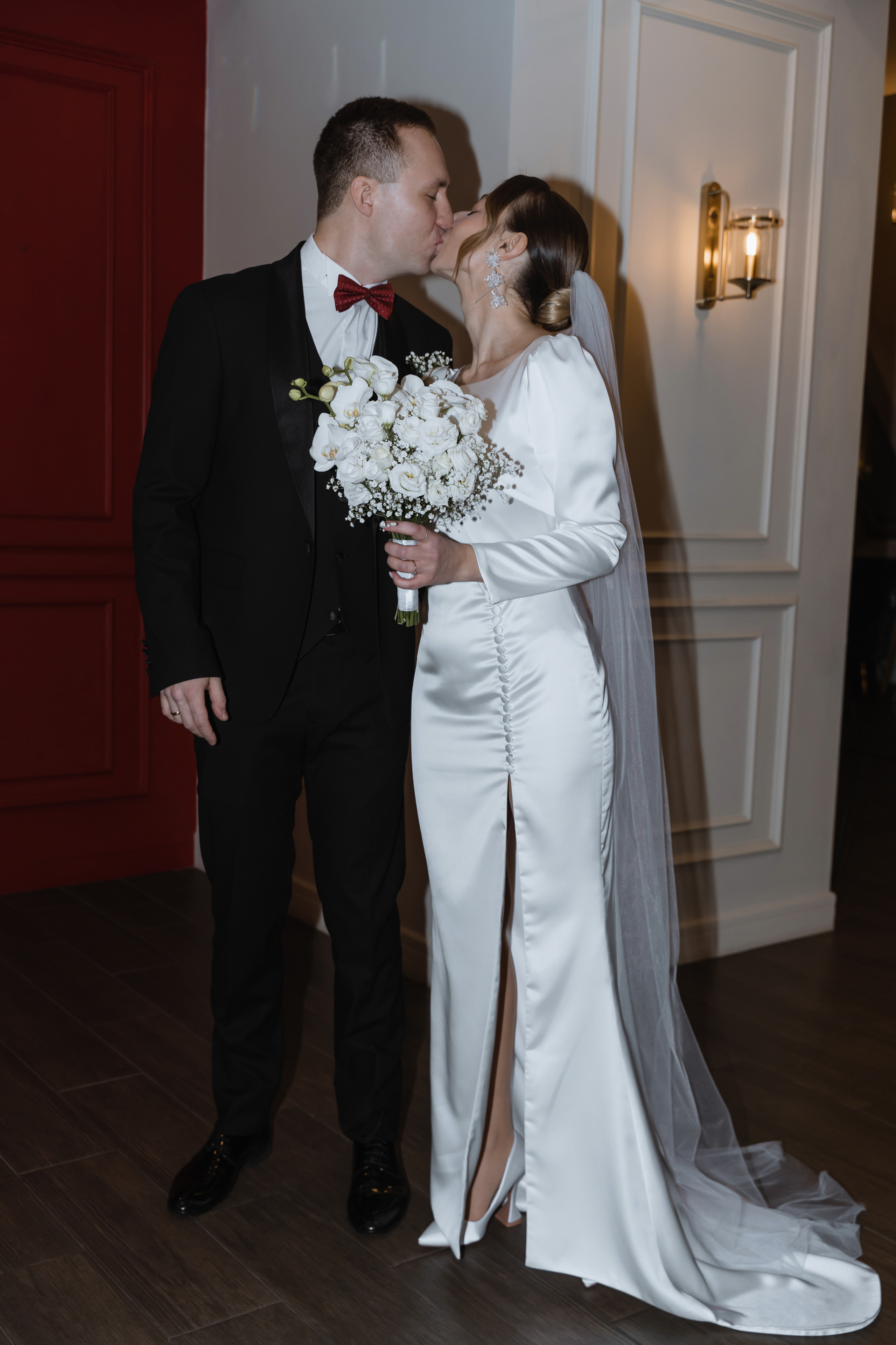 Бабочку лучше красную. Свадебный фотограф Москва Светлана Анисимова