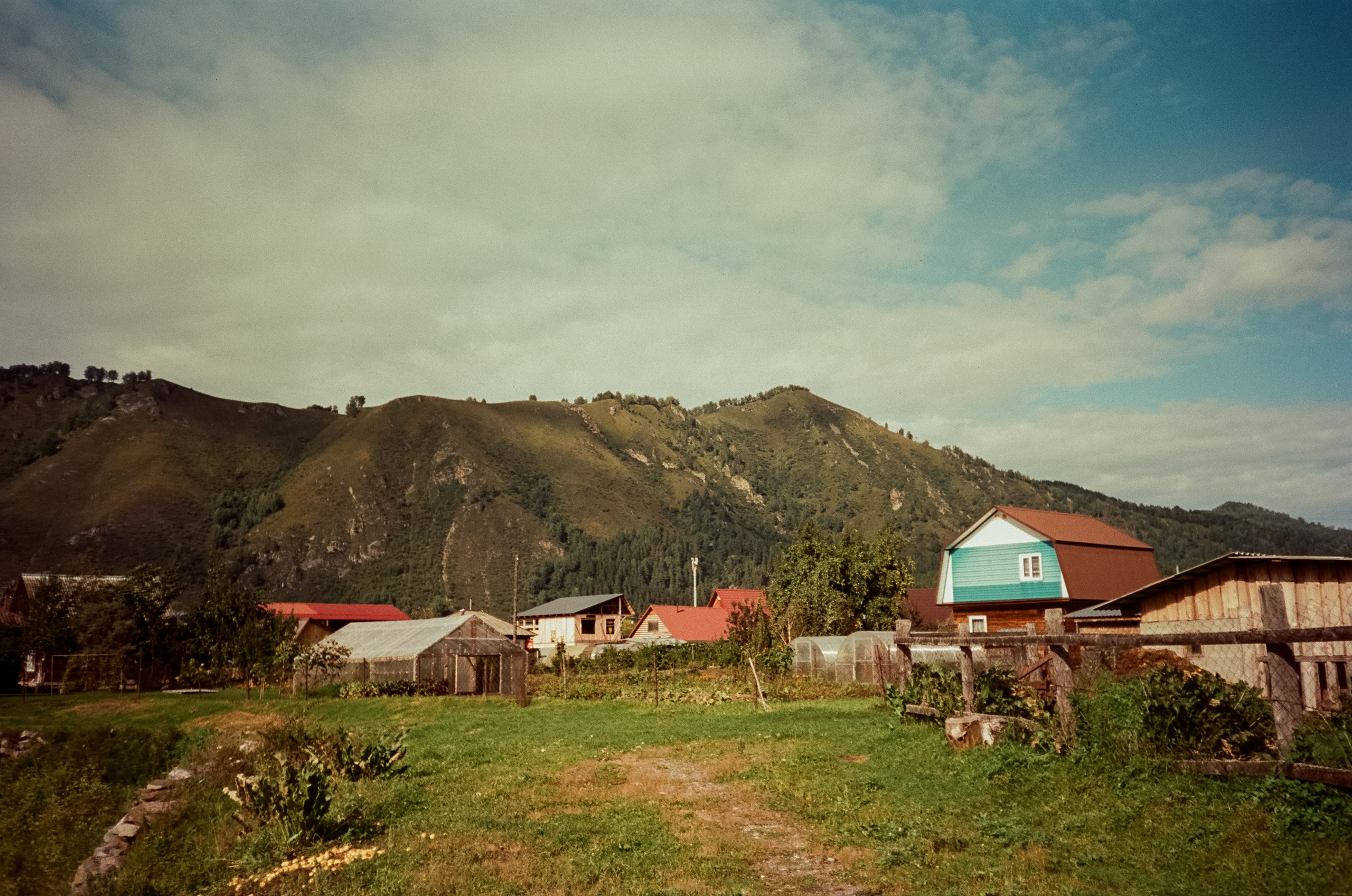 Мост Царская охота, село Черга в Верхах Алтая и Манжерокский порог. Фотограф-документалист Мария Осокина