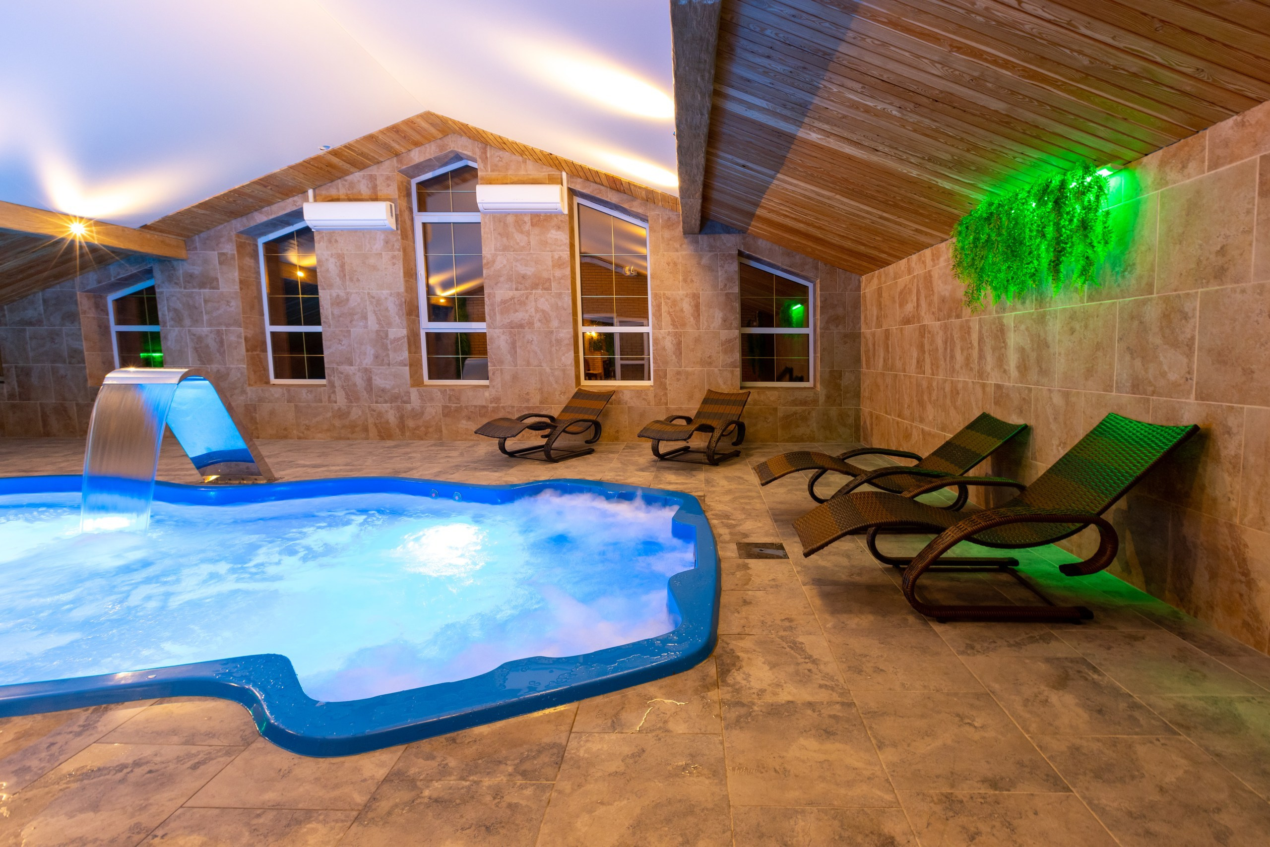 Большая Тросна вечером и новый бассейный комплекс. Фотограф в Туле Крупский АнДРей. Фотостудия «КАДР71» в Туле