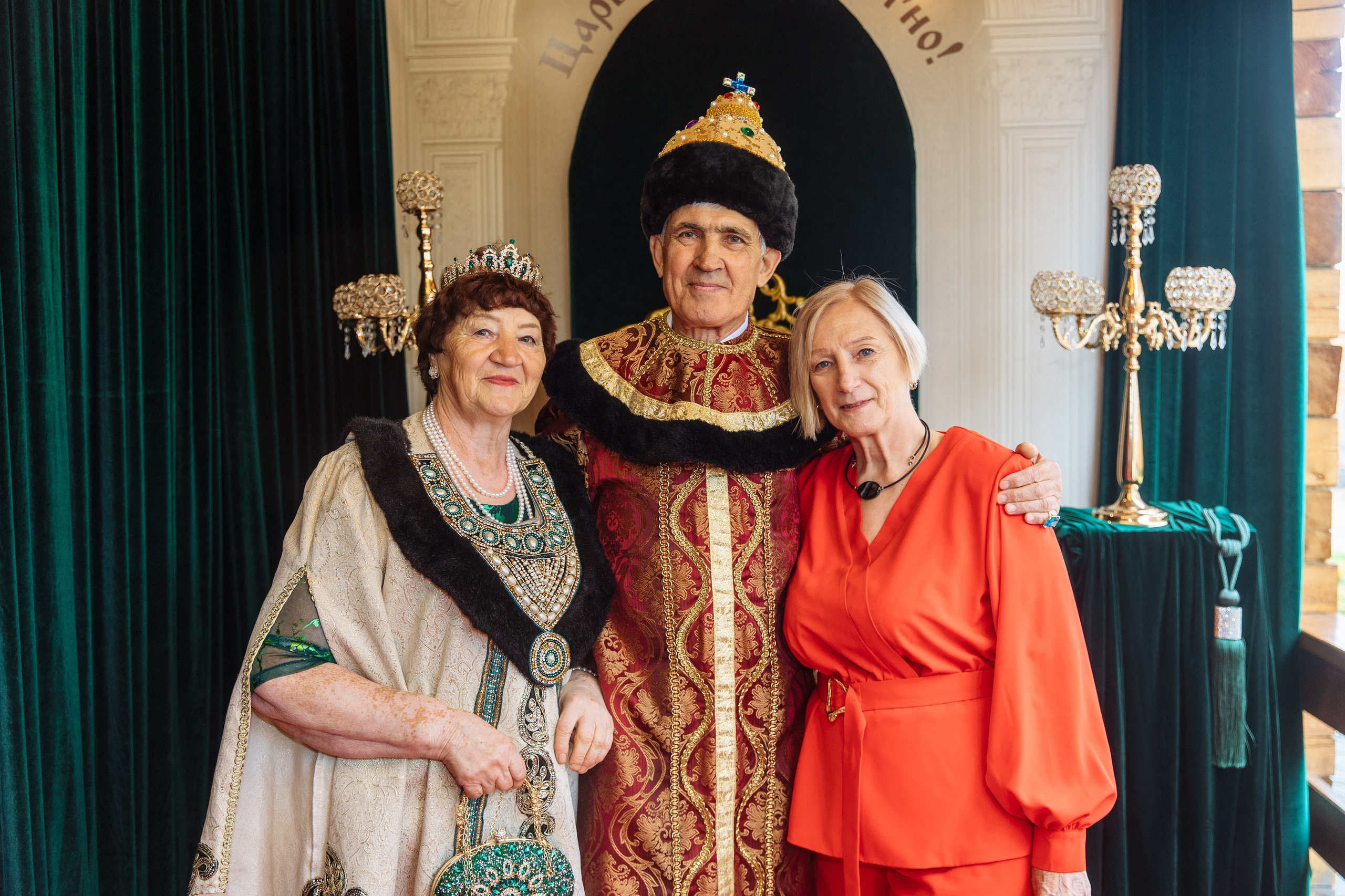 «Иван Васильевич меняет профессию» Юбилей. Свадебный и семейный фотограф в Улан-Удэ