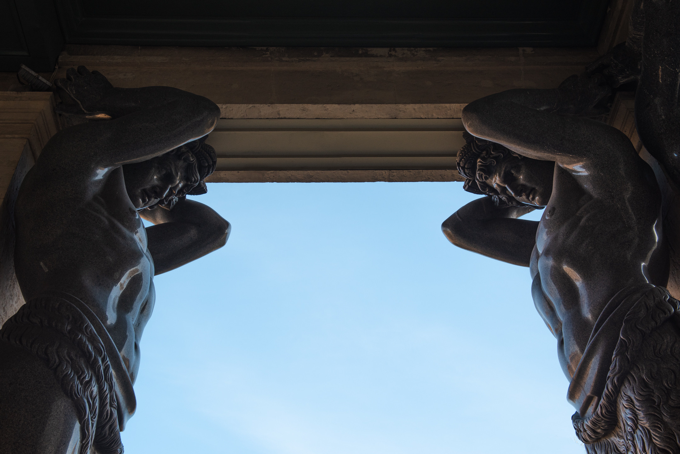 Атланты. Портретный и архитектурный фотограф в Москве и Санкт-Петербурге