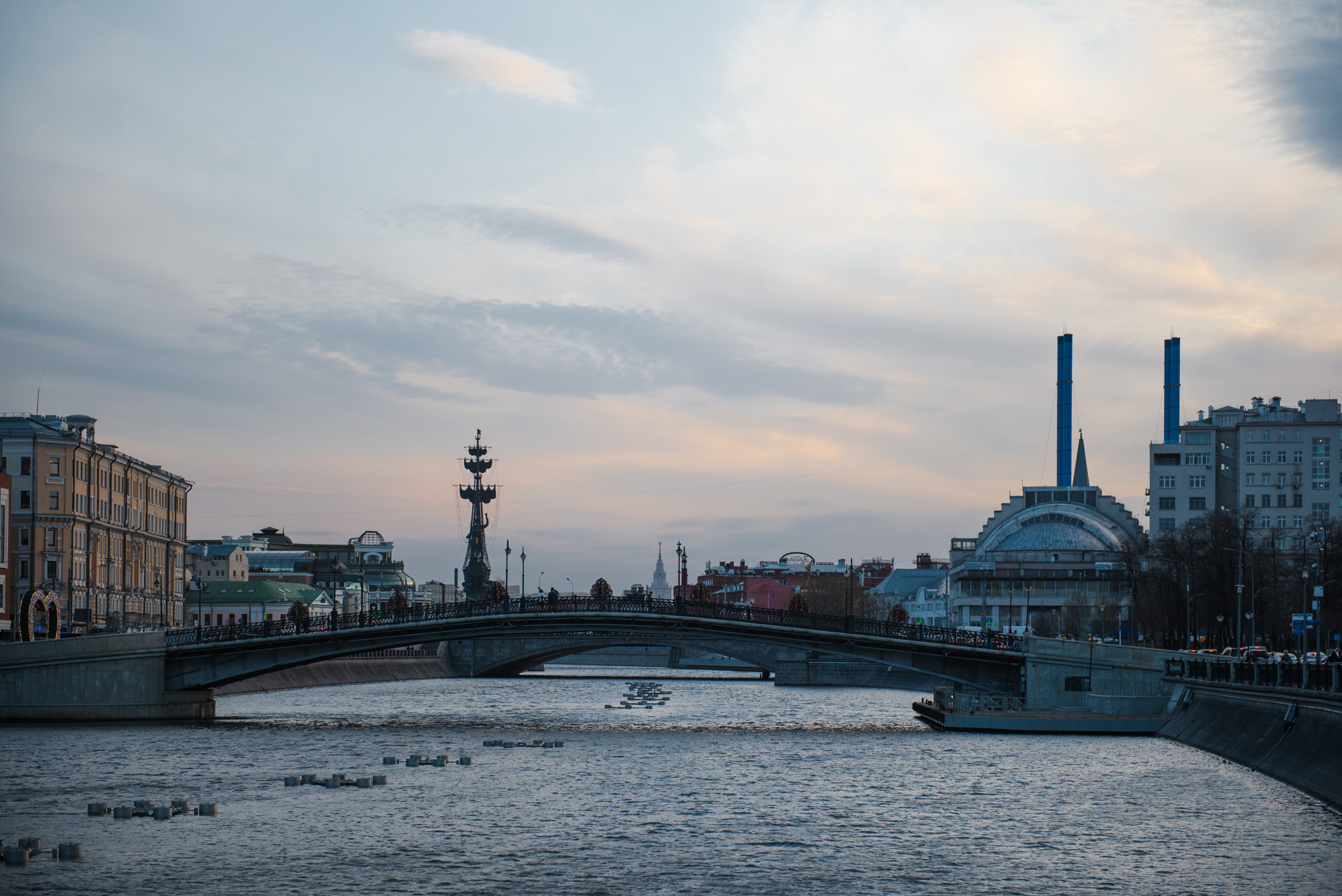 Дом Перцовой и ГЭС-2. Портретный и архитектурный фотограф в Москве и Санкт-Петербурге