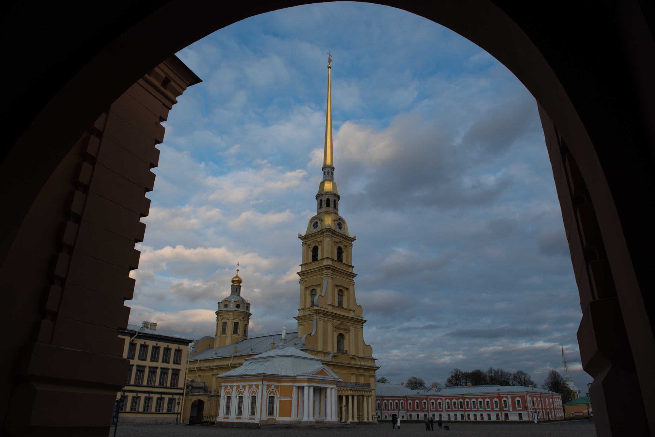 Май в Спб. Портретный и архитектурный фотограф в Москве и Санкт-Петербурге