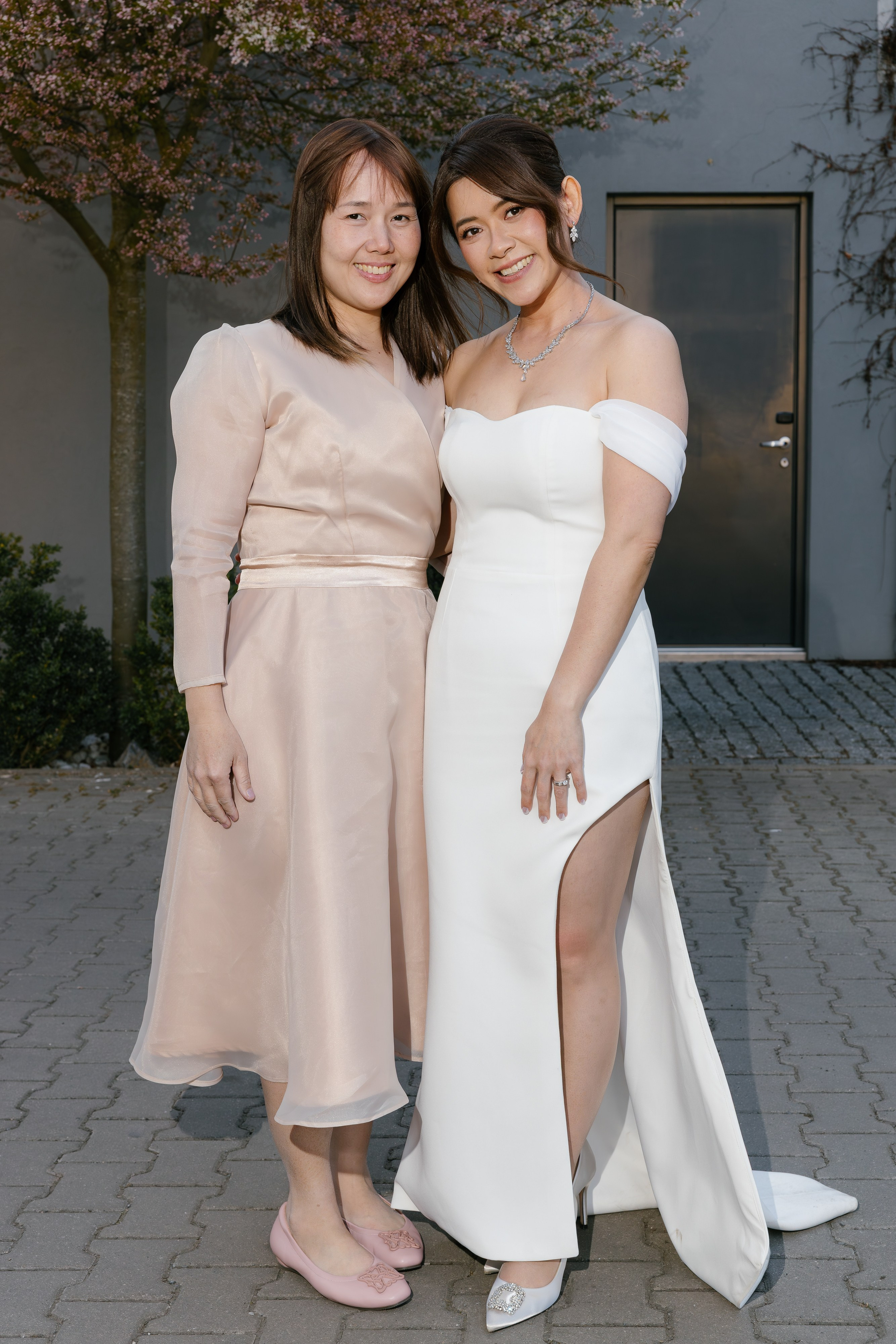 Vaclav & Kanokpan. Wedding photographer Europe