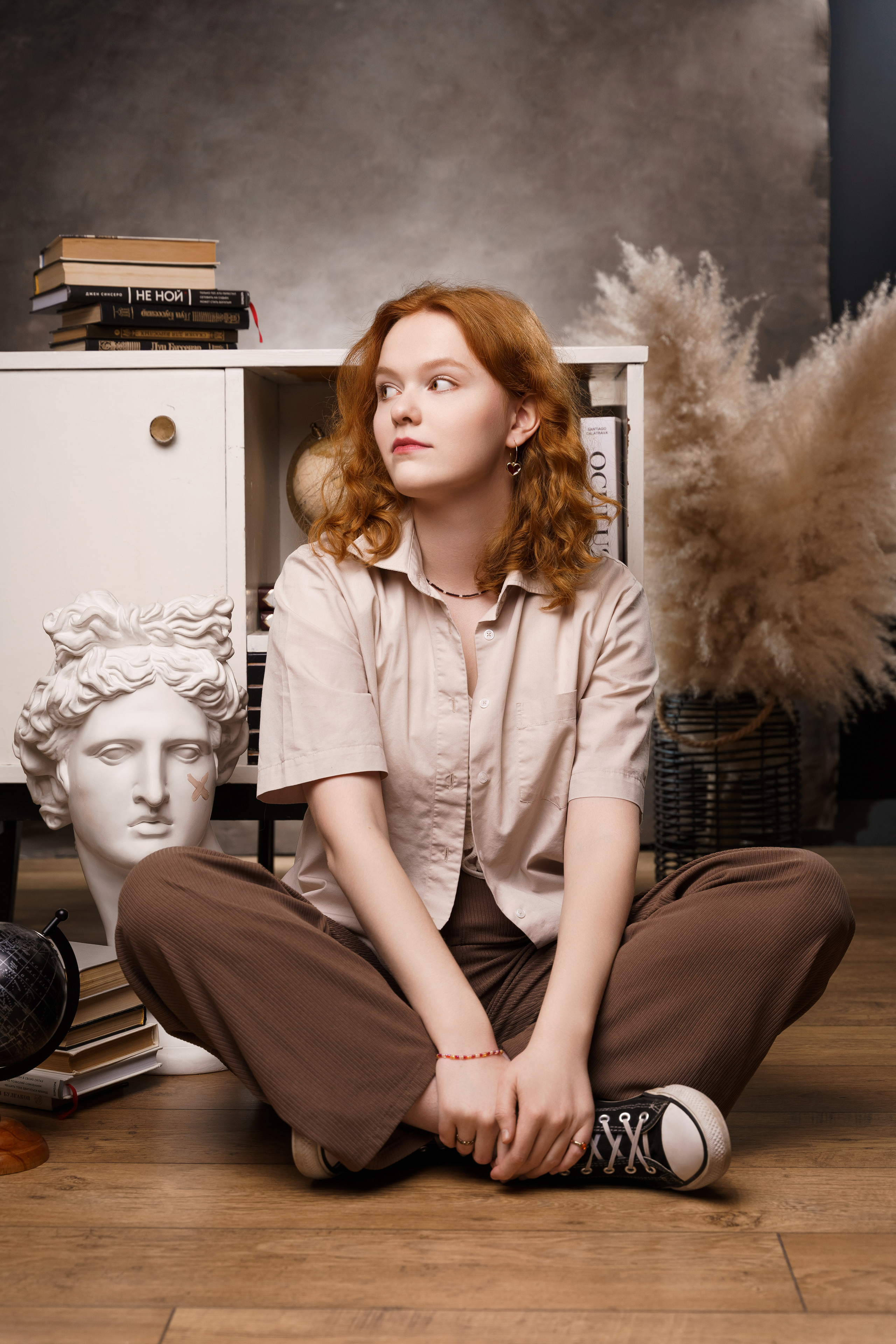 Серая. Выпускные альбомы и фотосессии в Кирове от Протасовой Жени