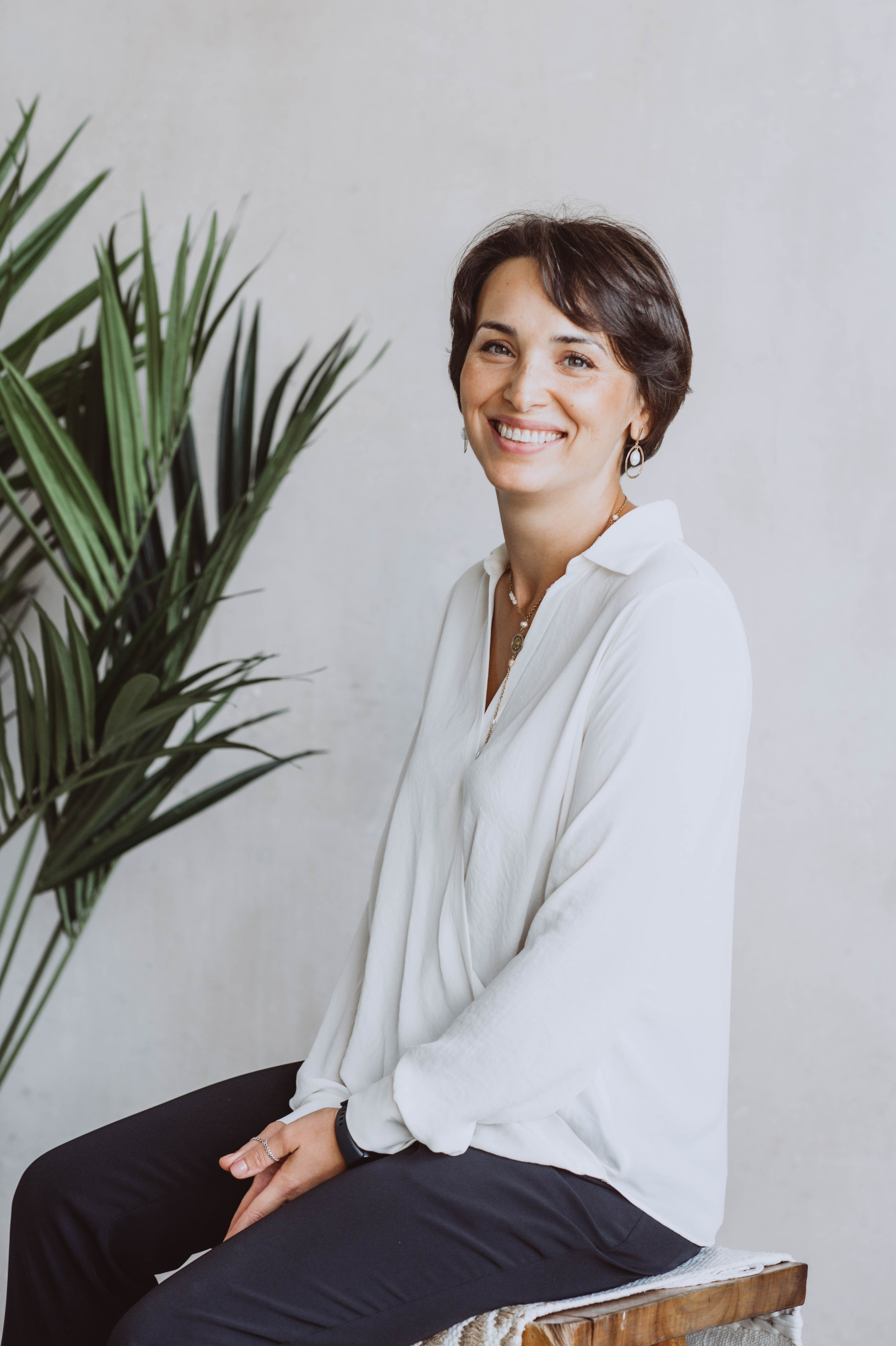 Кенуль. Хозяйка магазина «Азерсилк». Платки из натурального шелка. Портретный женский фотограф в Москве Наталия Глазова