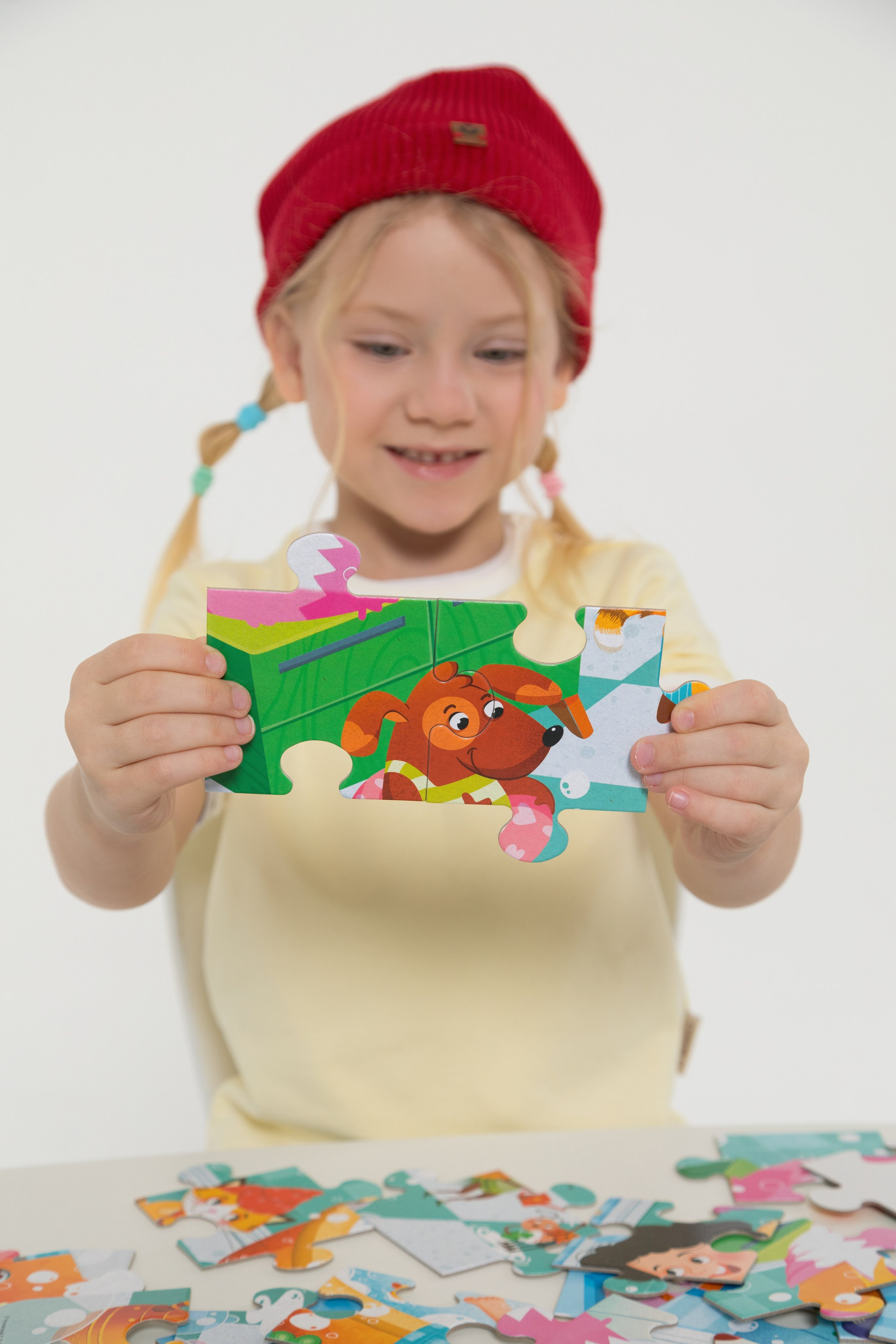 Имиджевая и каталожная съёмка для бренда детских пазлов. Детский и контент фотограф Надя Волкова Санкт-Петербург