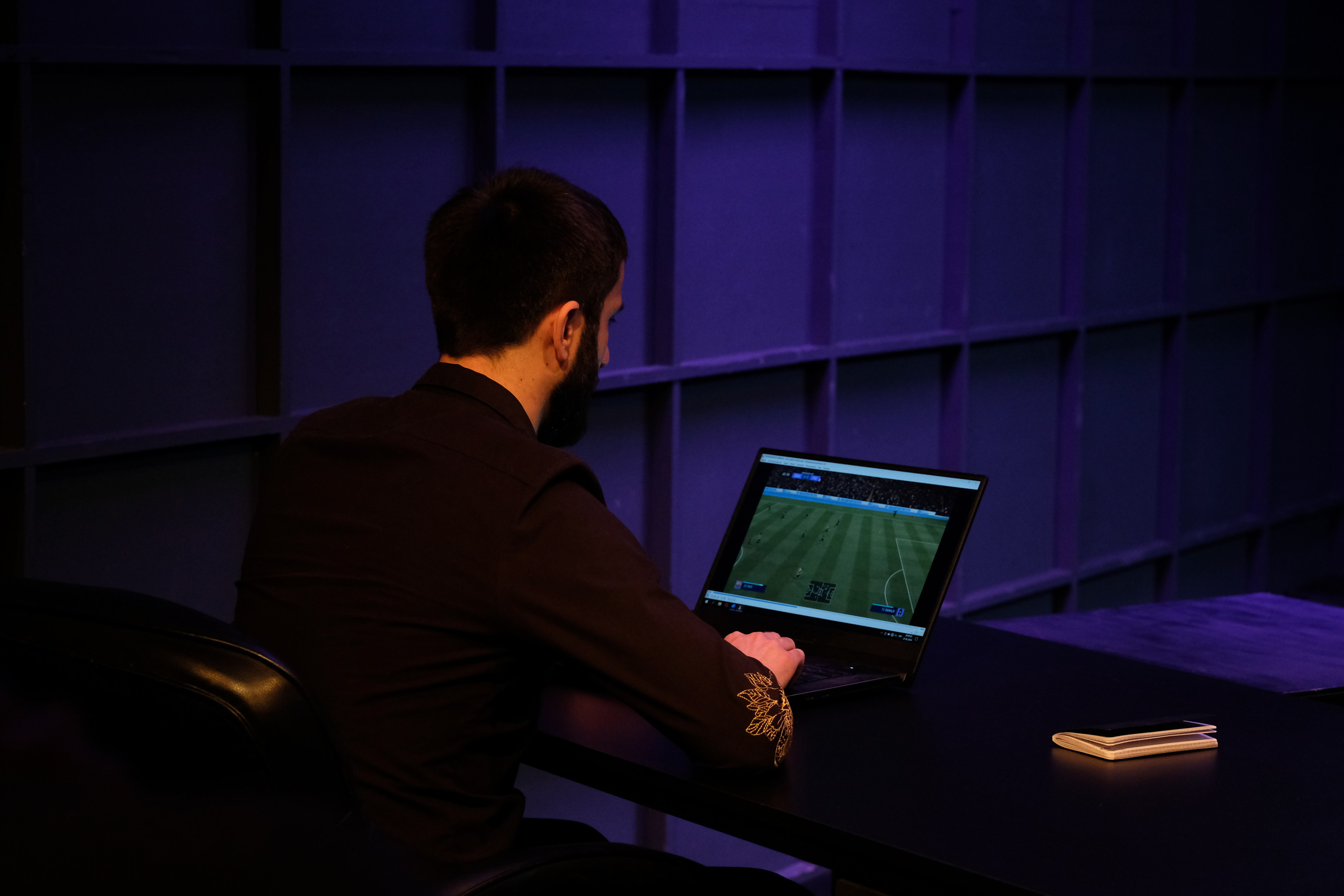 Спектакль «Кроткие» в театре «Человек». Профессиональный фотограф в Москве и МО Денис Кулешов