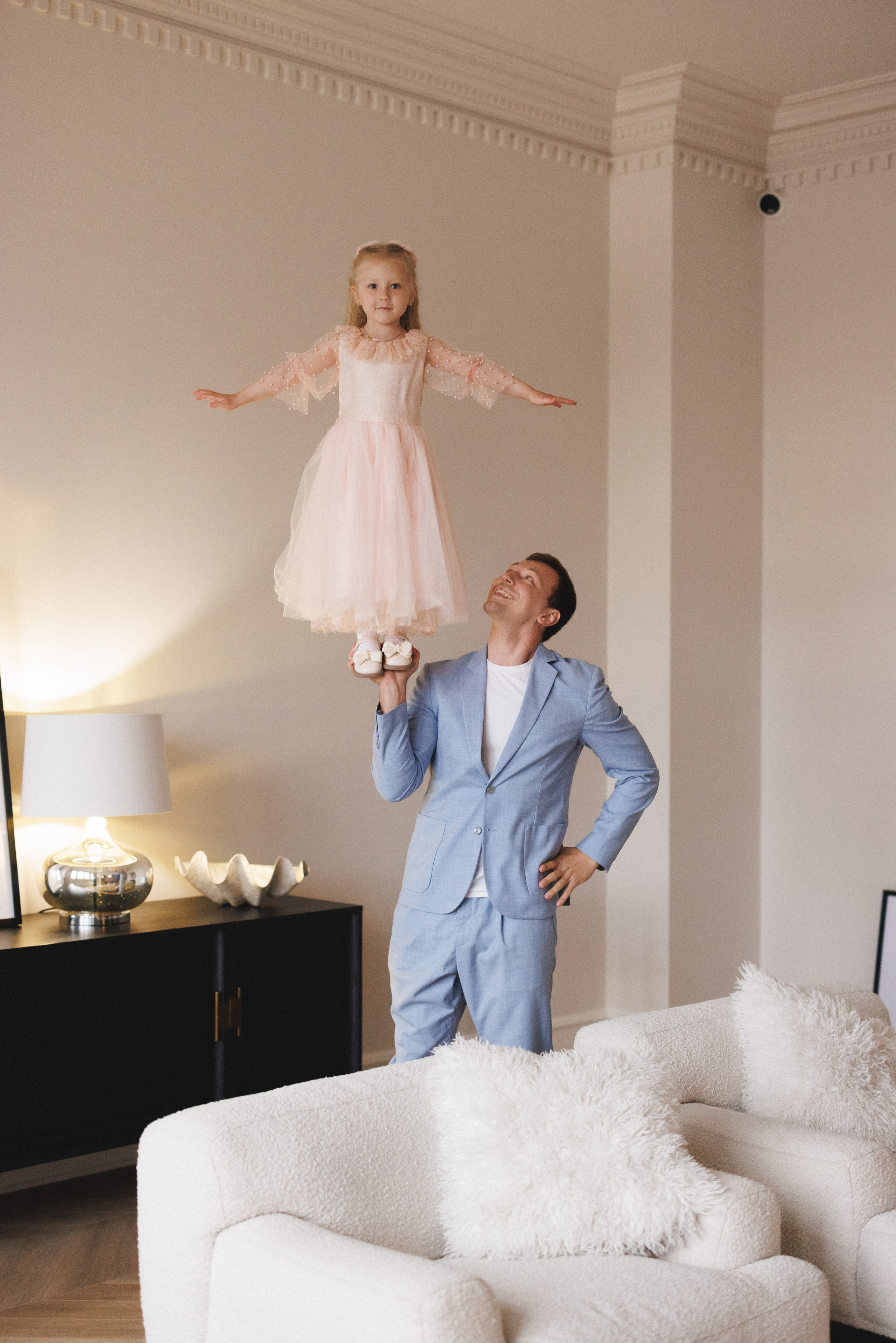 Семейная фотосессия в фотостудии «Париж», Краснодар. Семейный и детский фотограф в Краснодаре Анна Трашкова