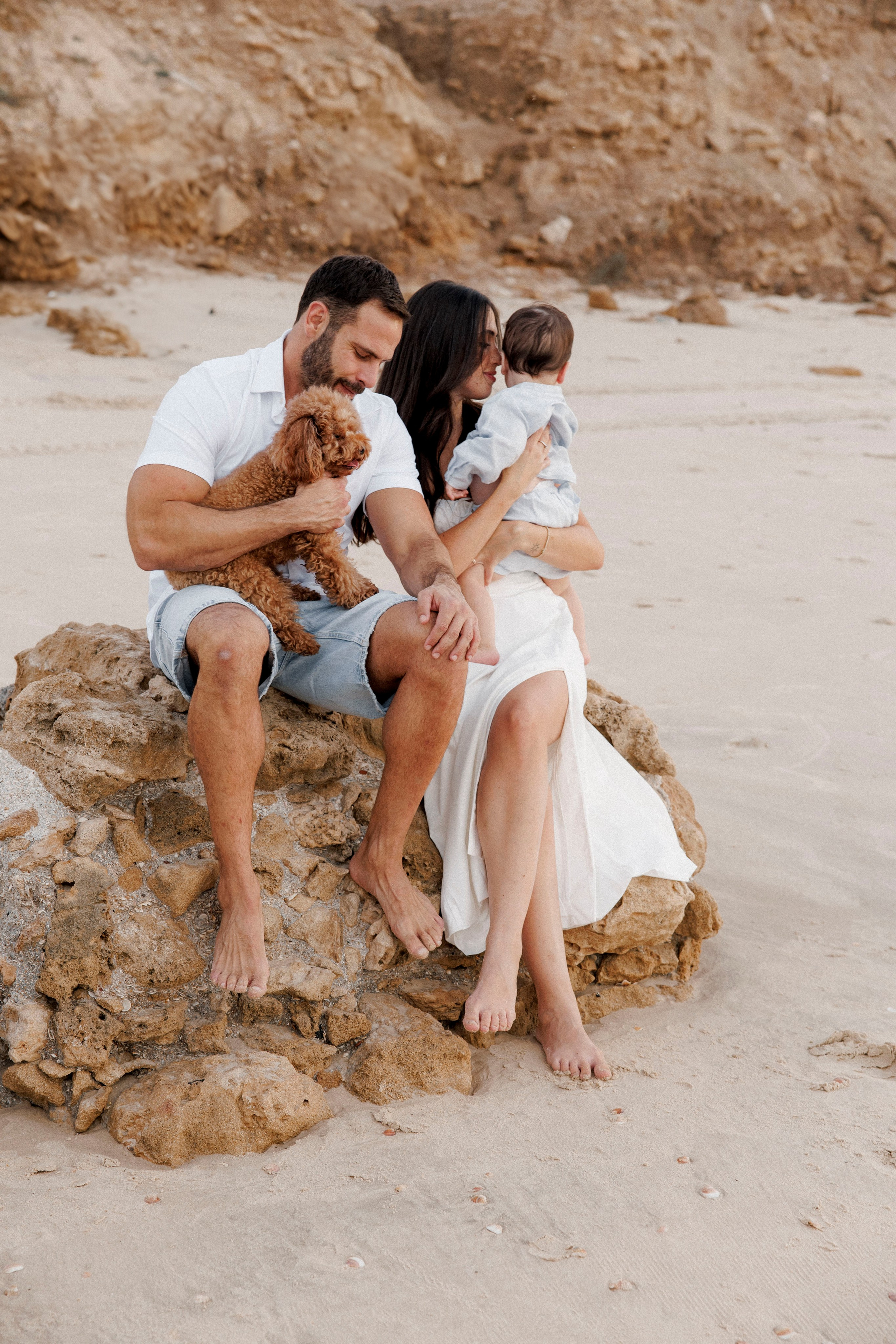 First year family photos near the sea. Главная