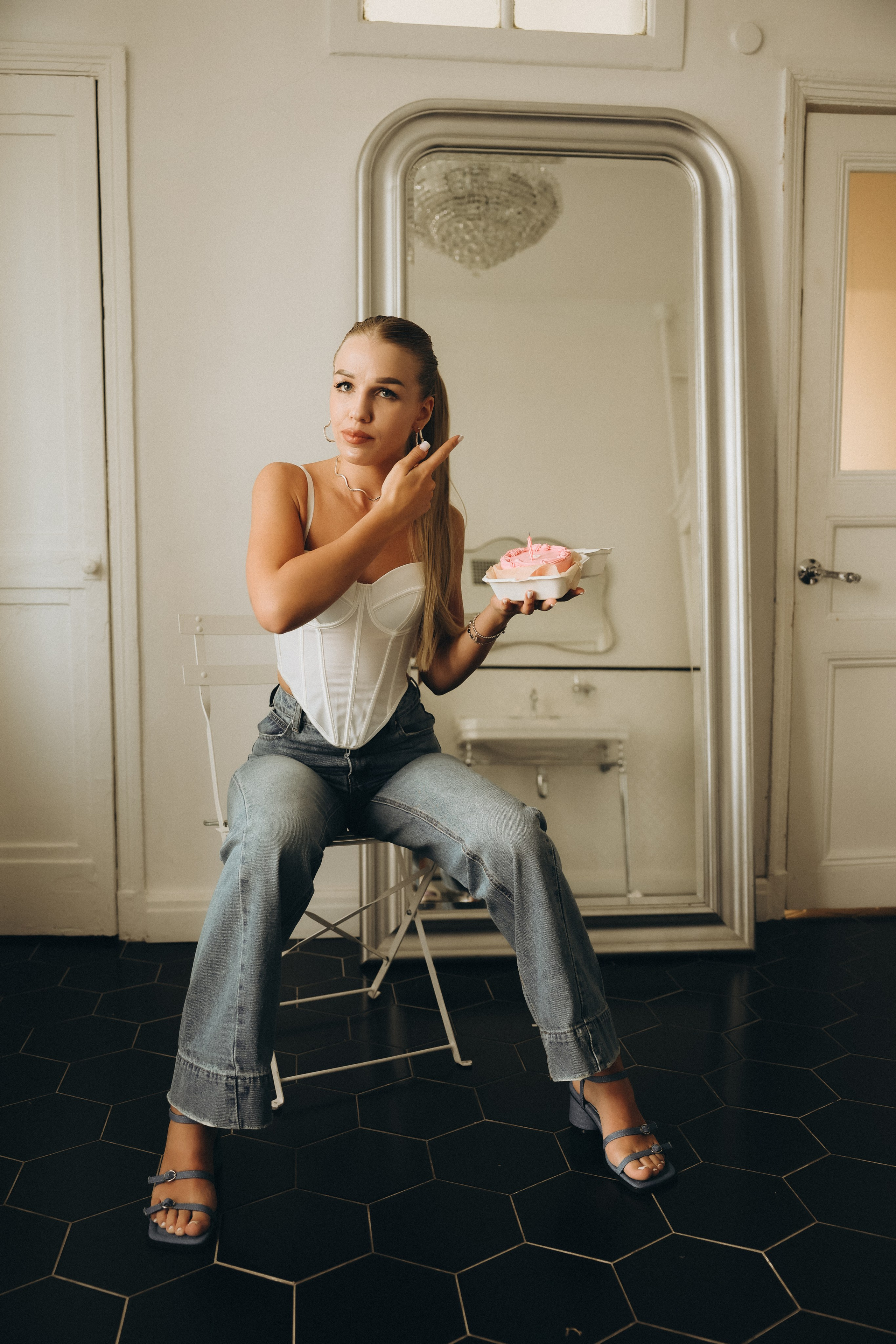 SASHA 13 point balcon. Kharchenkotatianaweddingphoto