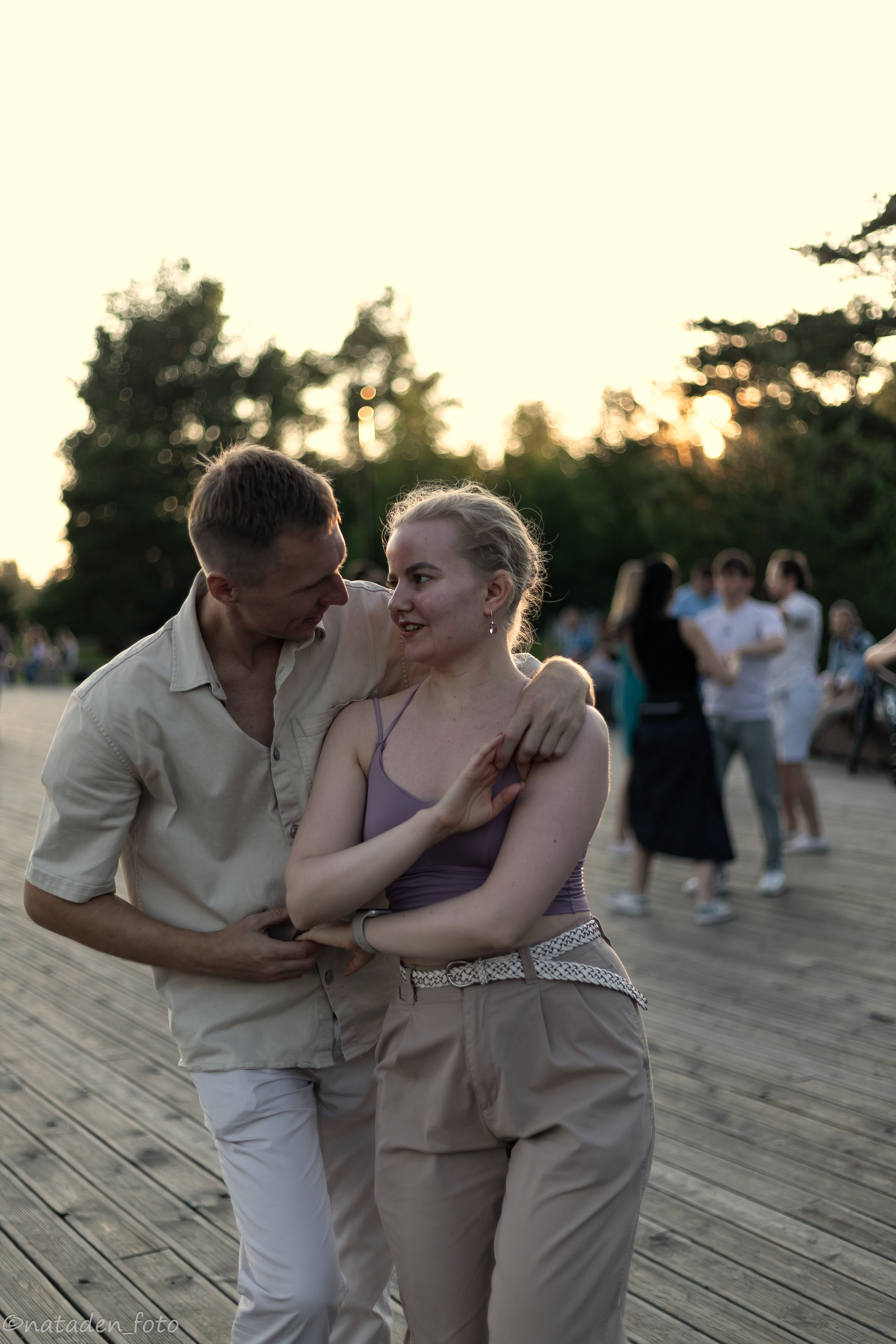 Летние танцы на берегу Финского залива. Фотограф в Санкт-Петербурге Наталия Денисова