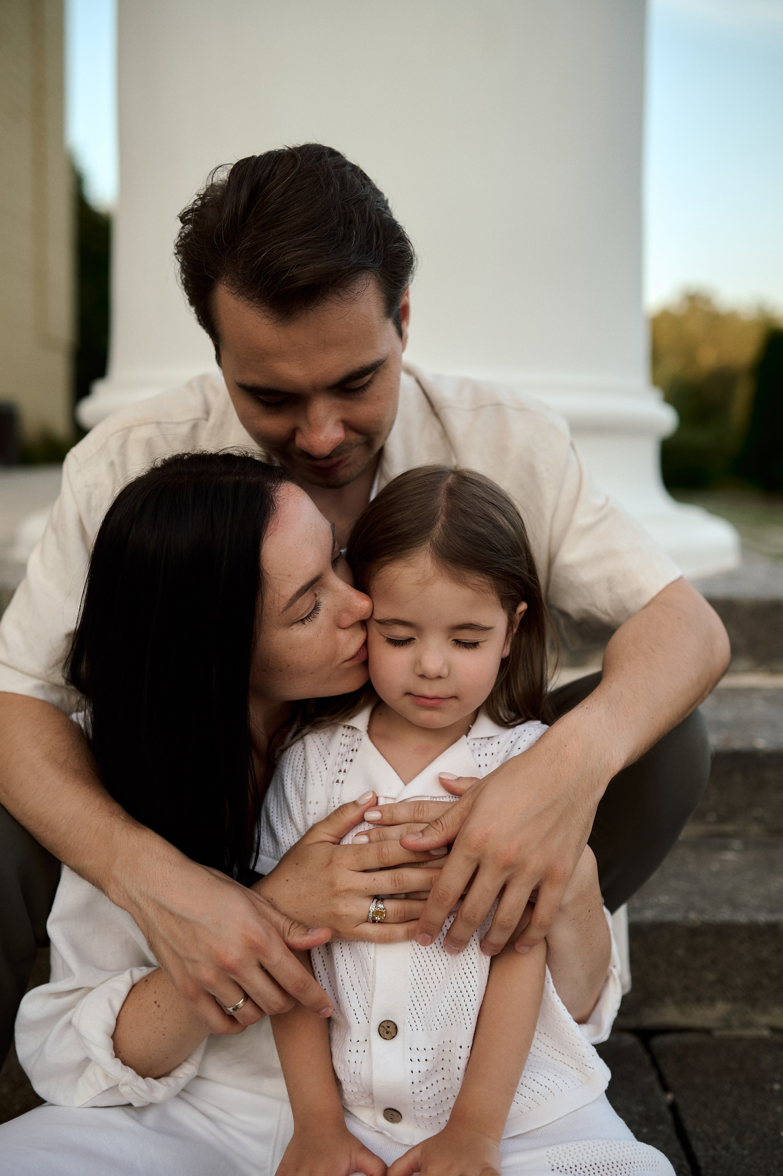 Рохус, Юля и Оливия в парке Останкино. Семейный и свадебный lifestyle-фотограф в Москве Мария Петрова