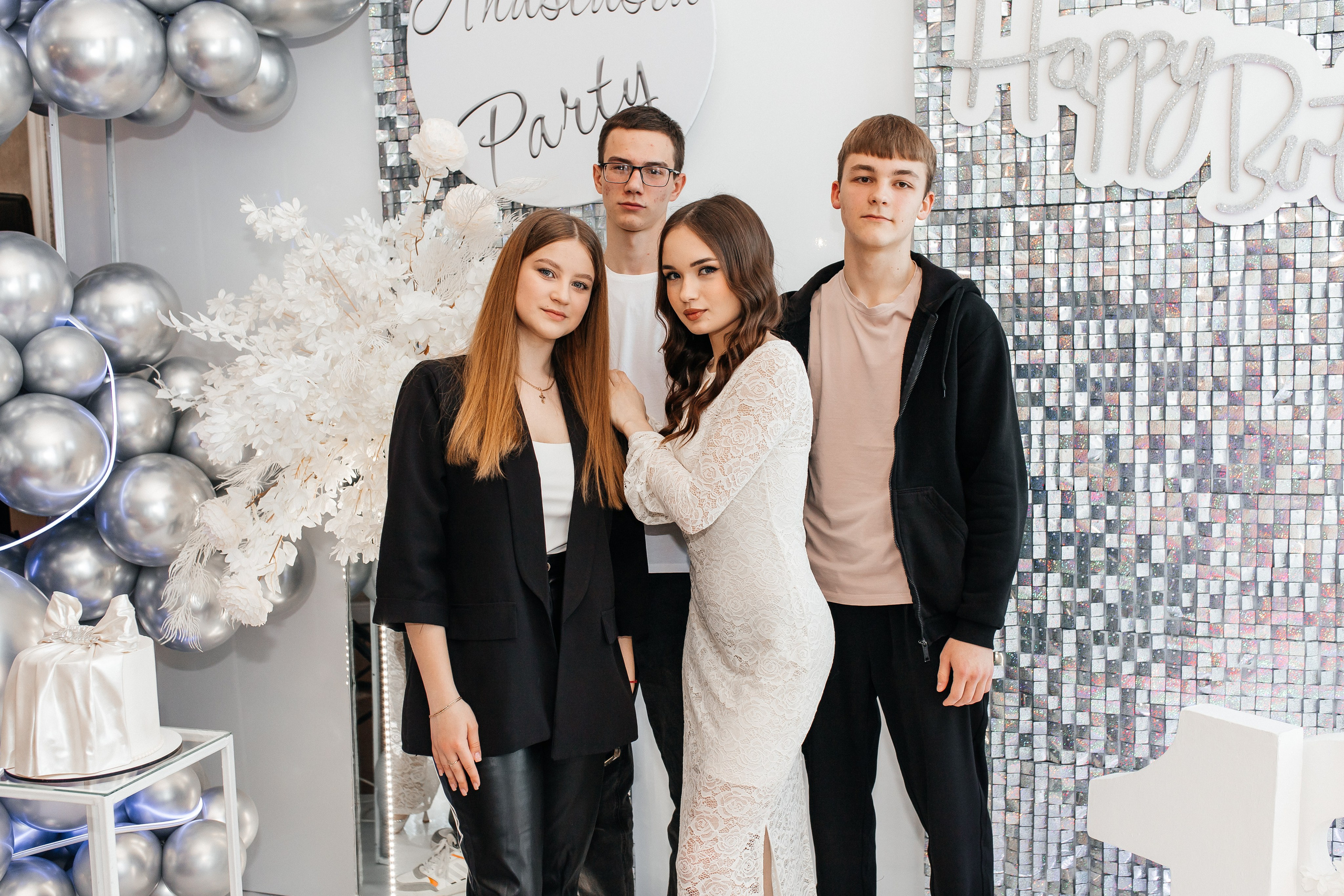 День рождения в кафе. Семейный фотограф Клименко Дарья в станице Ленинградская