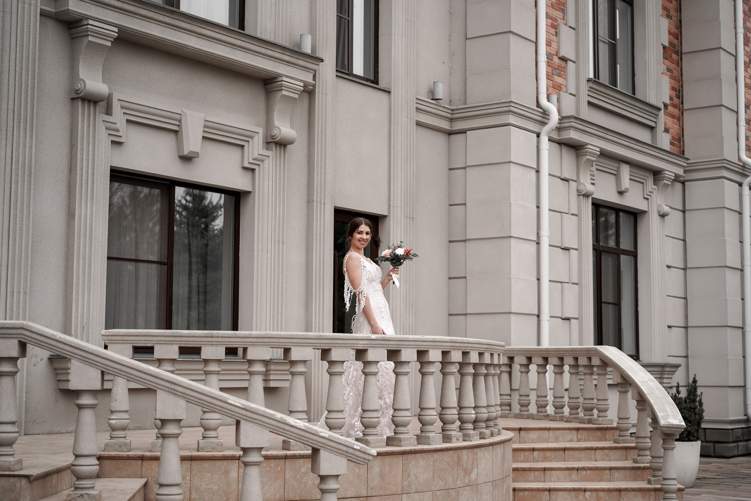 Свадебная фотосессия в Графском парке. Ростов-на-Дону. Свадебный фотограф в Ростове-на-Дону. Таинство Крещения и Венчания, семейные фотосессии. Алёна Чёботова