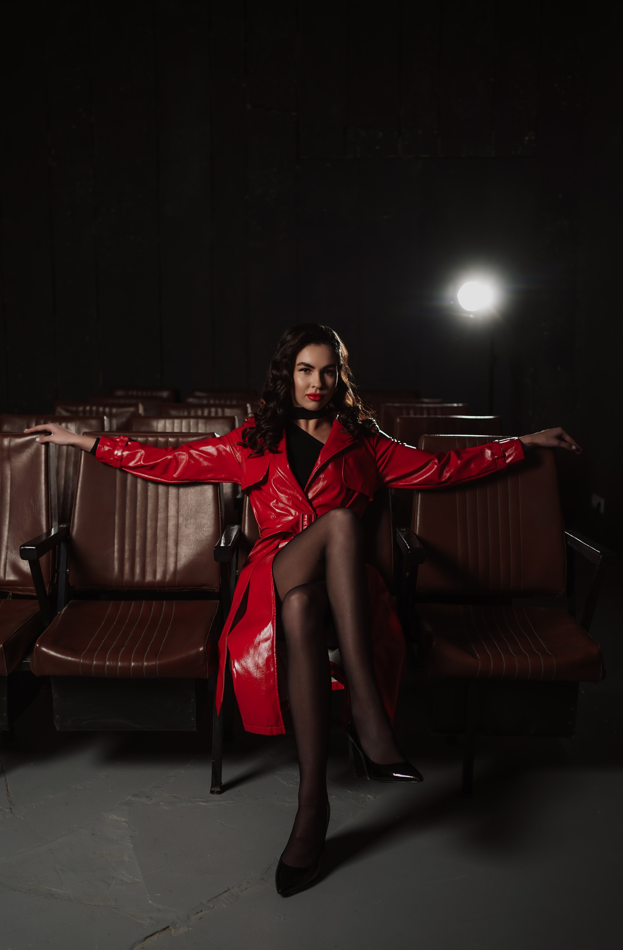 Женский фотограф Ростов-на-Дону, Новочеркасск, Аксай. Фотосессия в фотостудии. Кинотеатр с Валерией. Свадебный фотограф в Ростове-на-Дону. Таинство Крещения и Венчания, семейные фотосессии. Алёна Чёботова