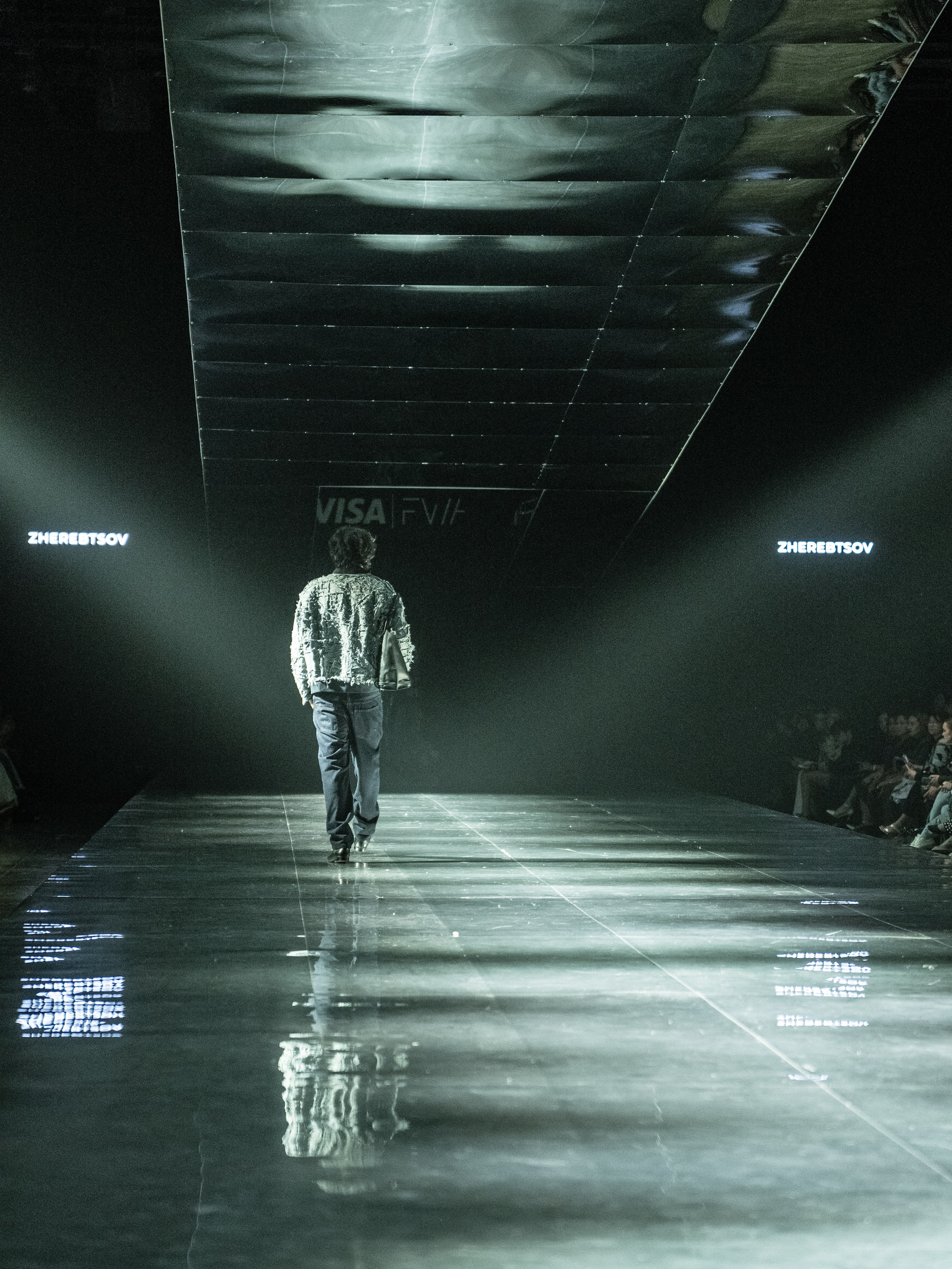 Visa Fashion Week Almaty Pre-Fall 2026 April Leonid Zherebtsov. Сайт Алматинского НЮ АРТ, будуар и фэшн фотографа Дениса Карпенко