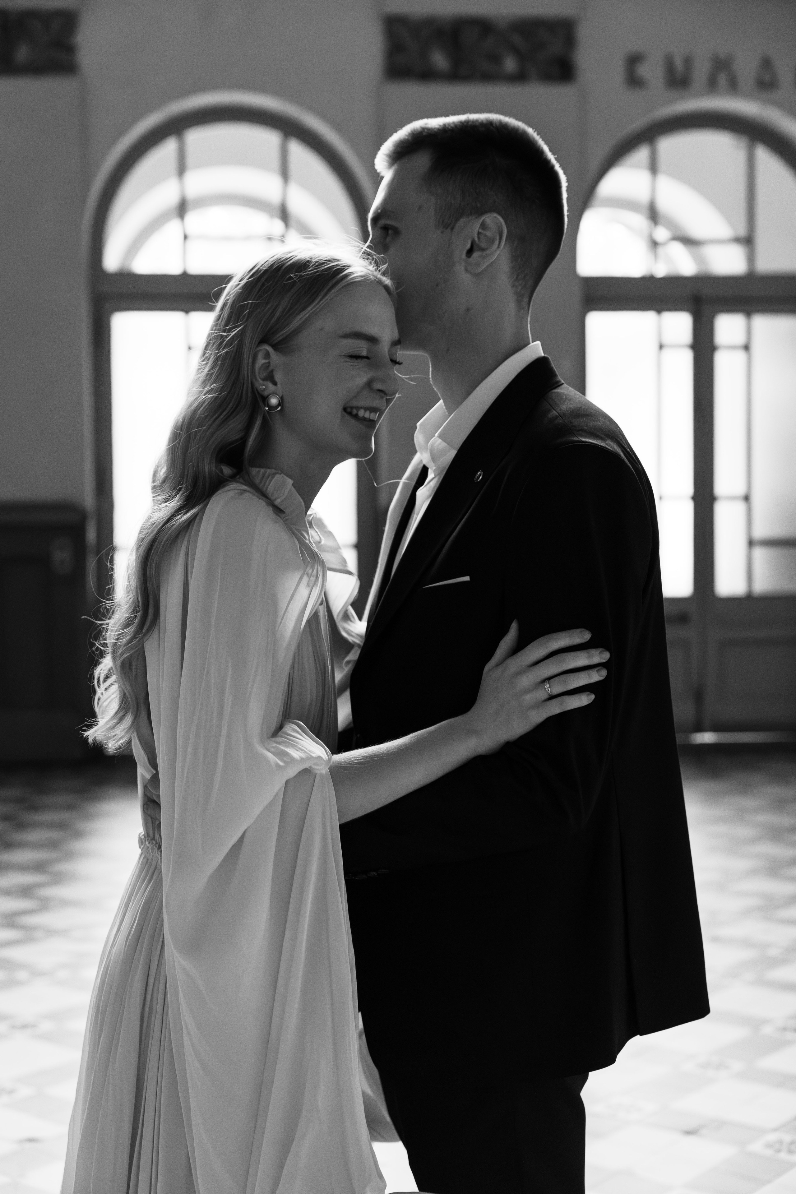 Даша и Константин Витебский вокзал. Фотограф/видеограф в Санкт-Петербурге Динара Гольдина