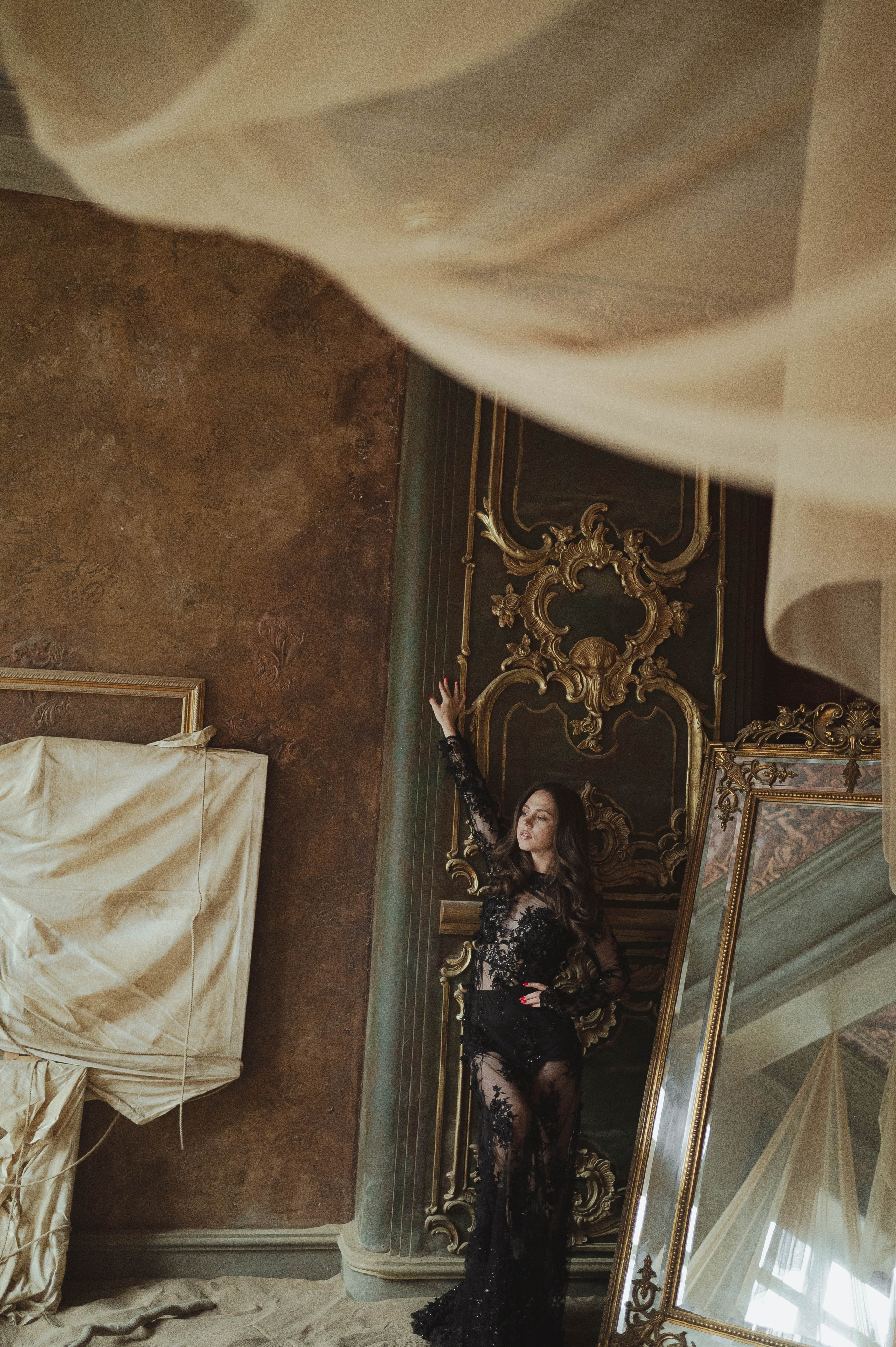 Фотостудия с песком и полотнами ткани. Свадебный фотограф Татьяна Лейн в Санкт-Петербурге