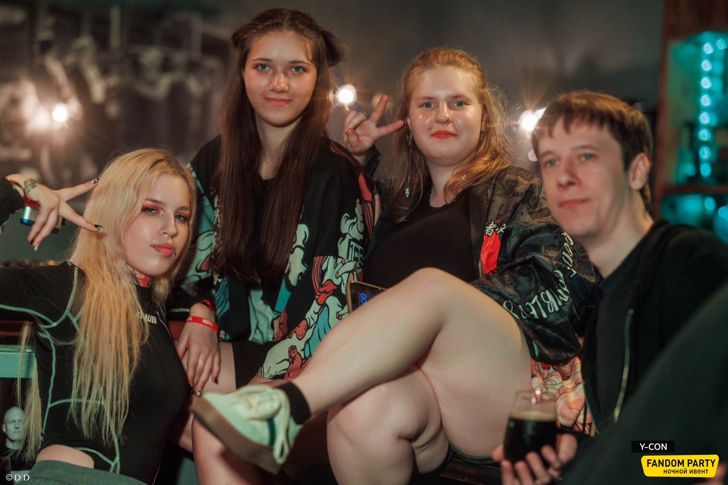 Fandom Party 18+ в Live Star Club 2025. Различные мероприятия и просто фотографии людей