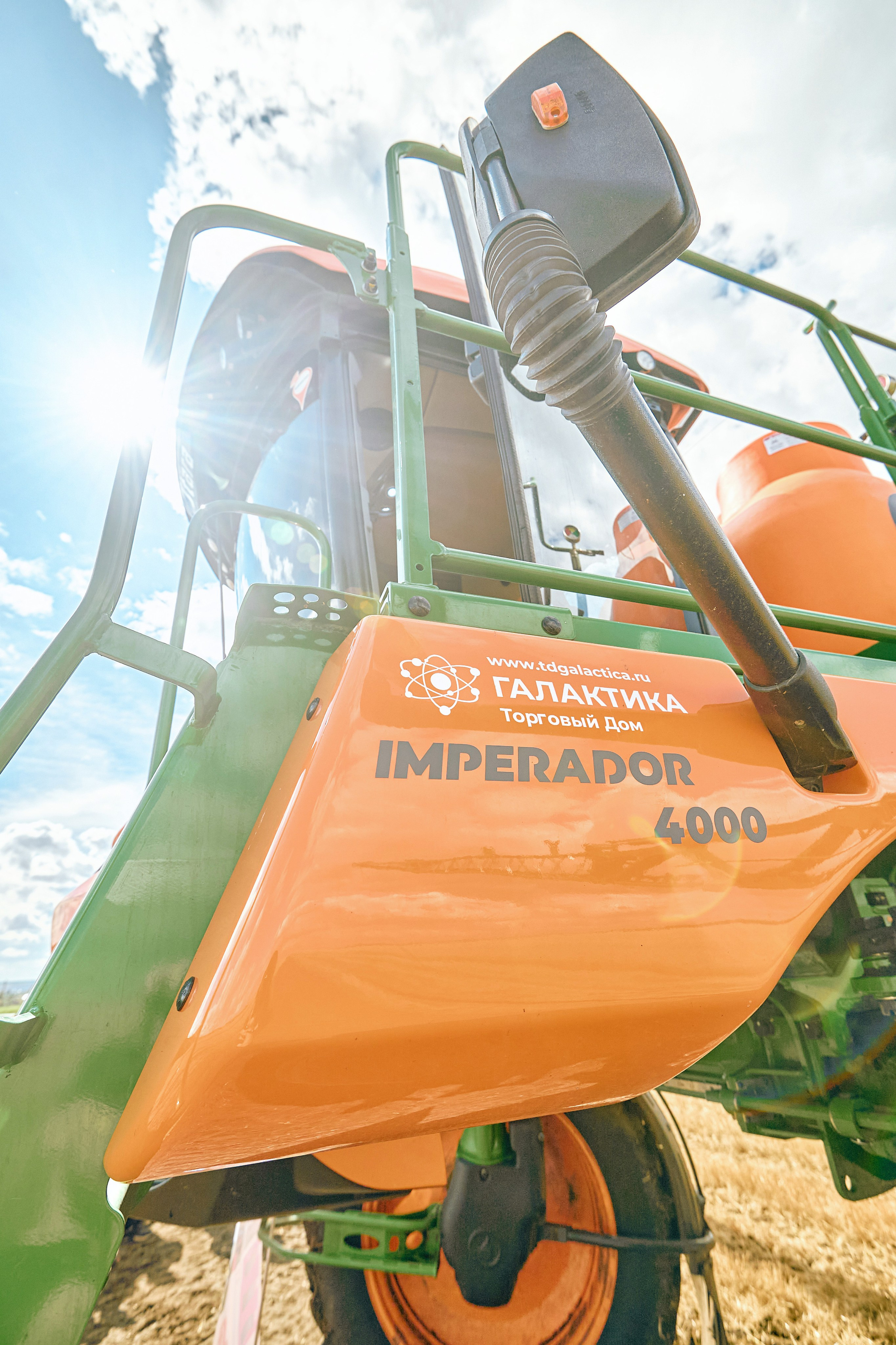 Портфолио репортажной фотосъёмки: сельхозтехника "Галактика". Фотограф Яковлев Роман — Красноярск