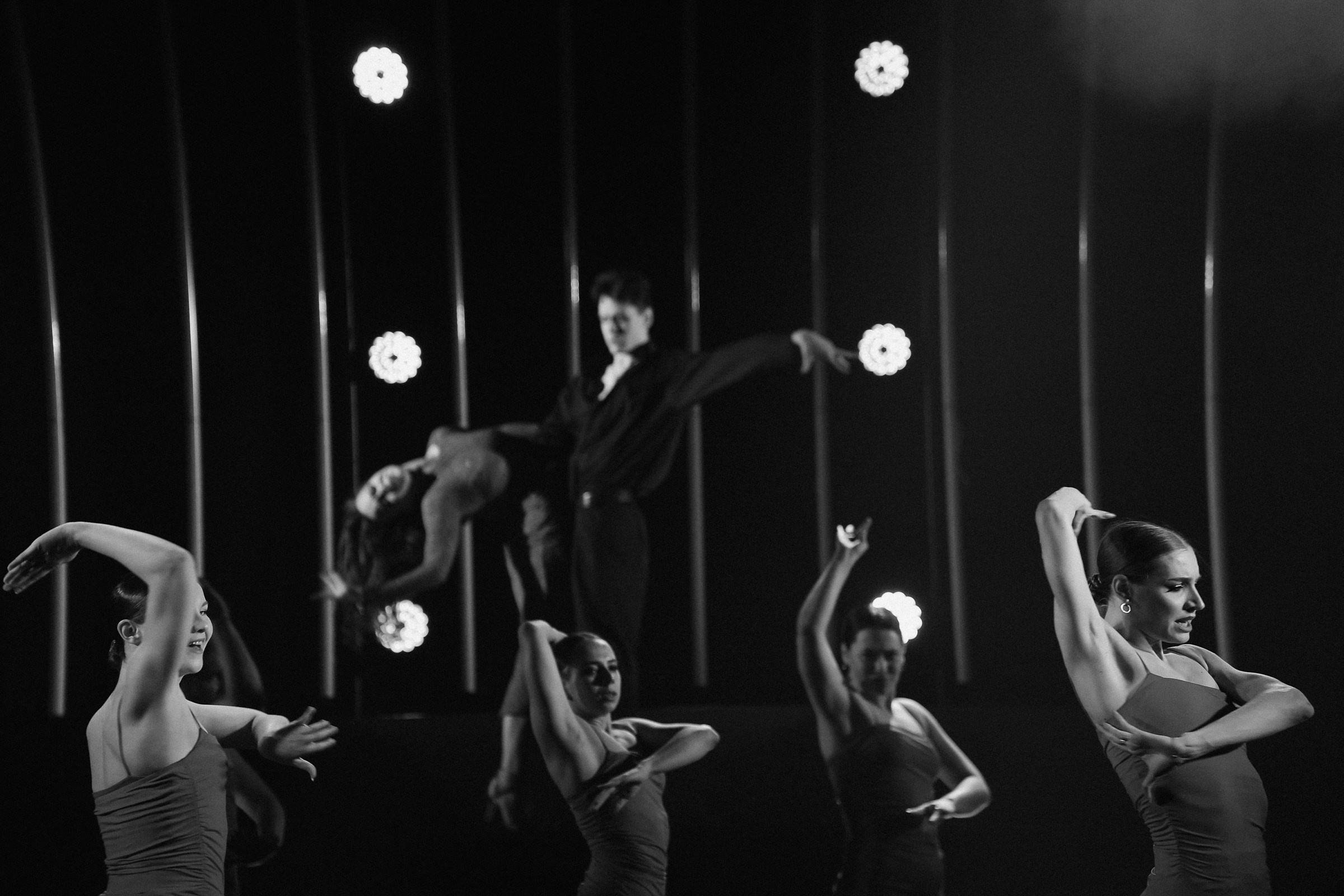 /РЕПОРТАЖ/ Танцевальное Шоу «ОНА». Свадебный фотограф Великий Новгород Станислав Кособудский