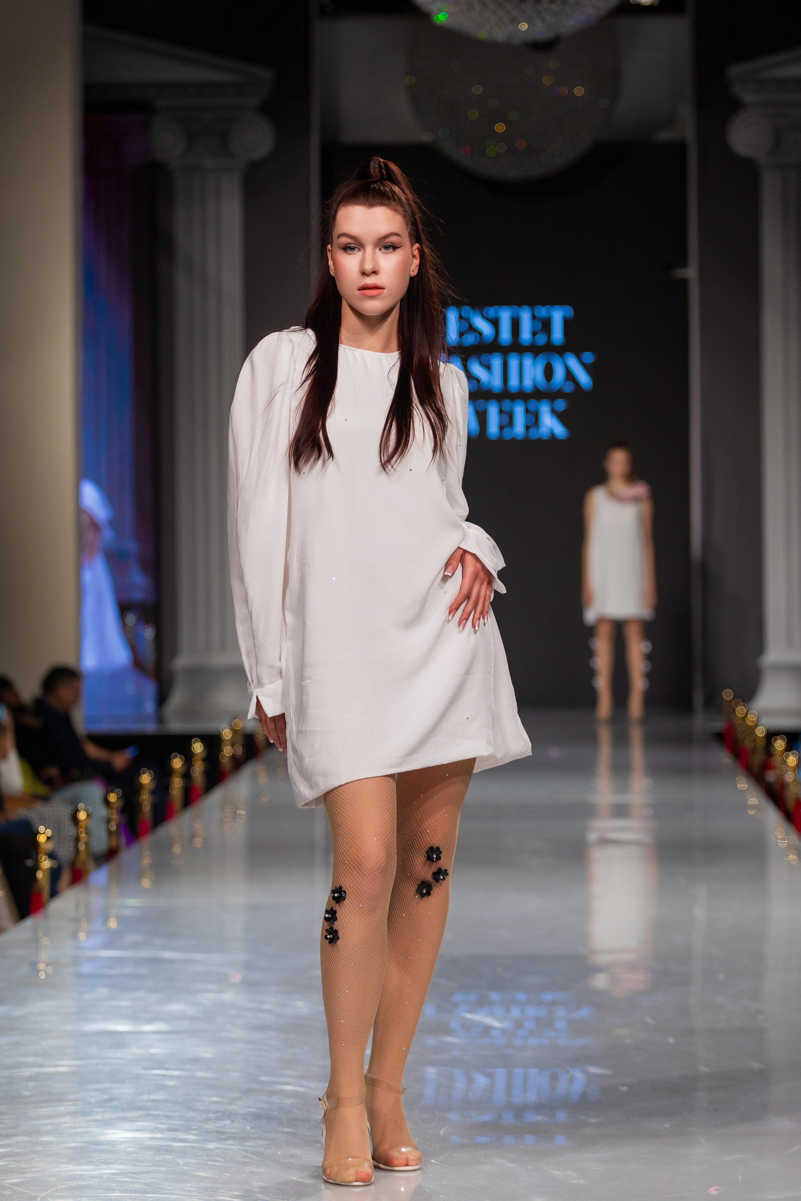 Estet Fashion Week. Photomantis