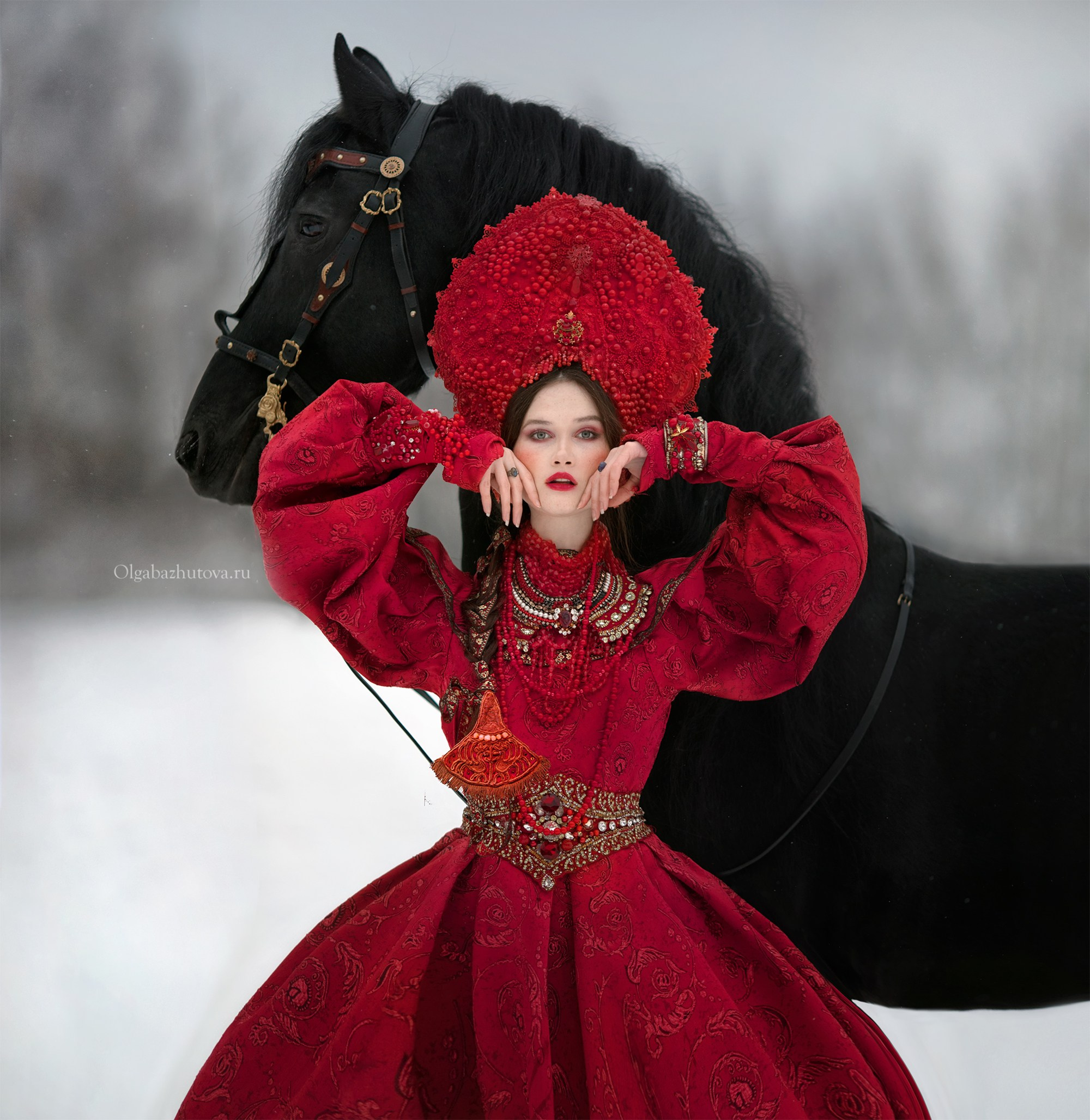 Фотосессия с лошадью в Русском стиле. Ольга Бажутова конный и портретный фотограф в Москве