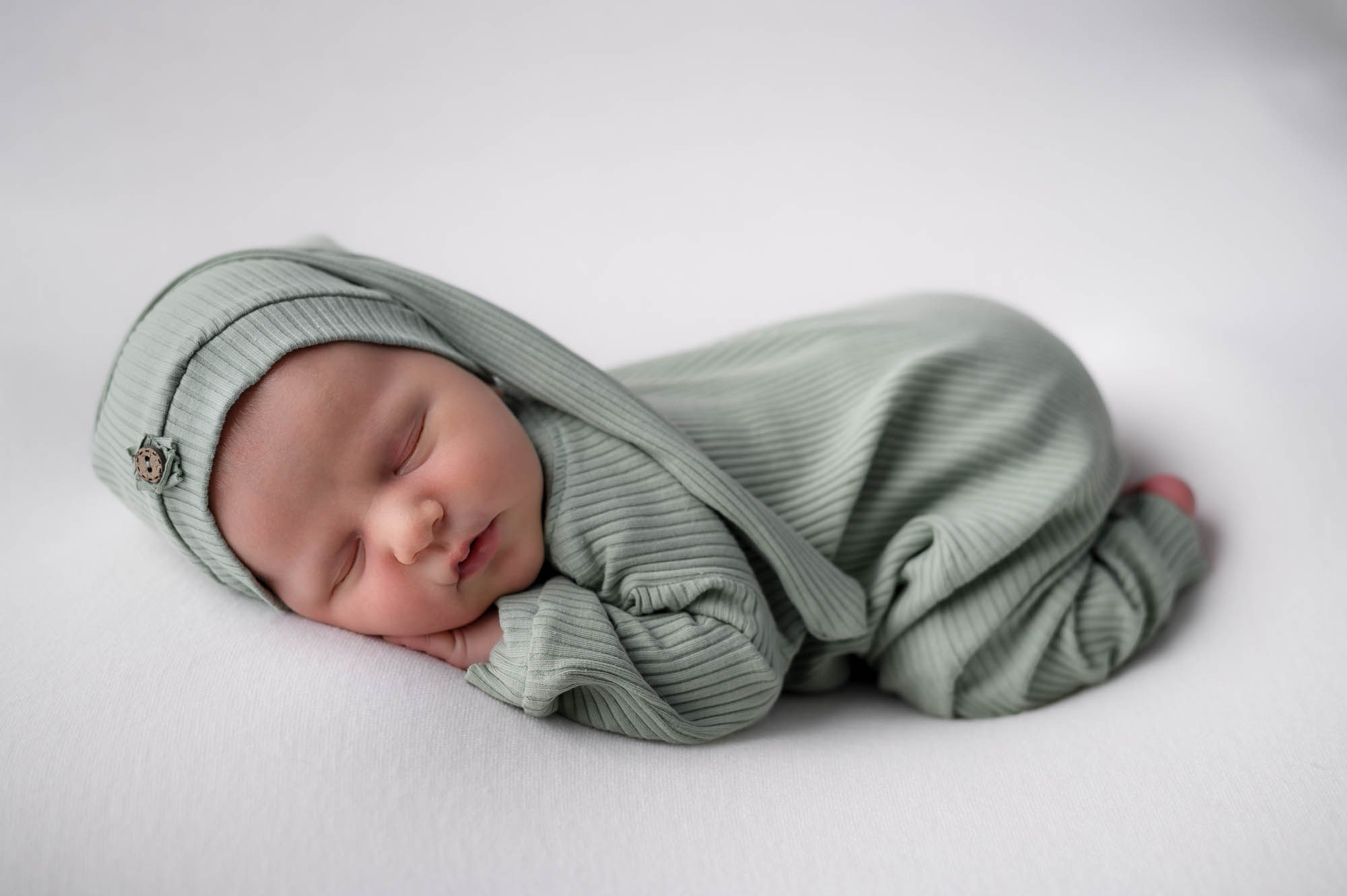 Фотосессия новорожденных- Уссурийск- Пакет премиум + 1 доп кадра-Роман. Фотограф новорожденных (ньюборн) в г. Уссурийске Приморский край Ирина Губанова