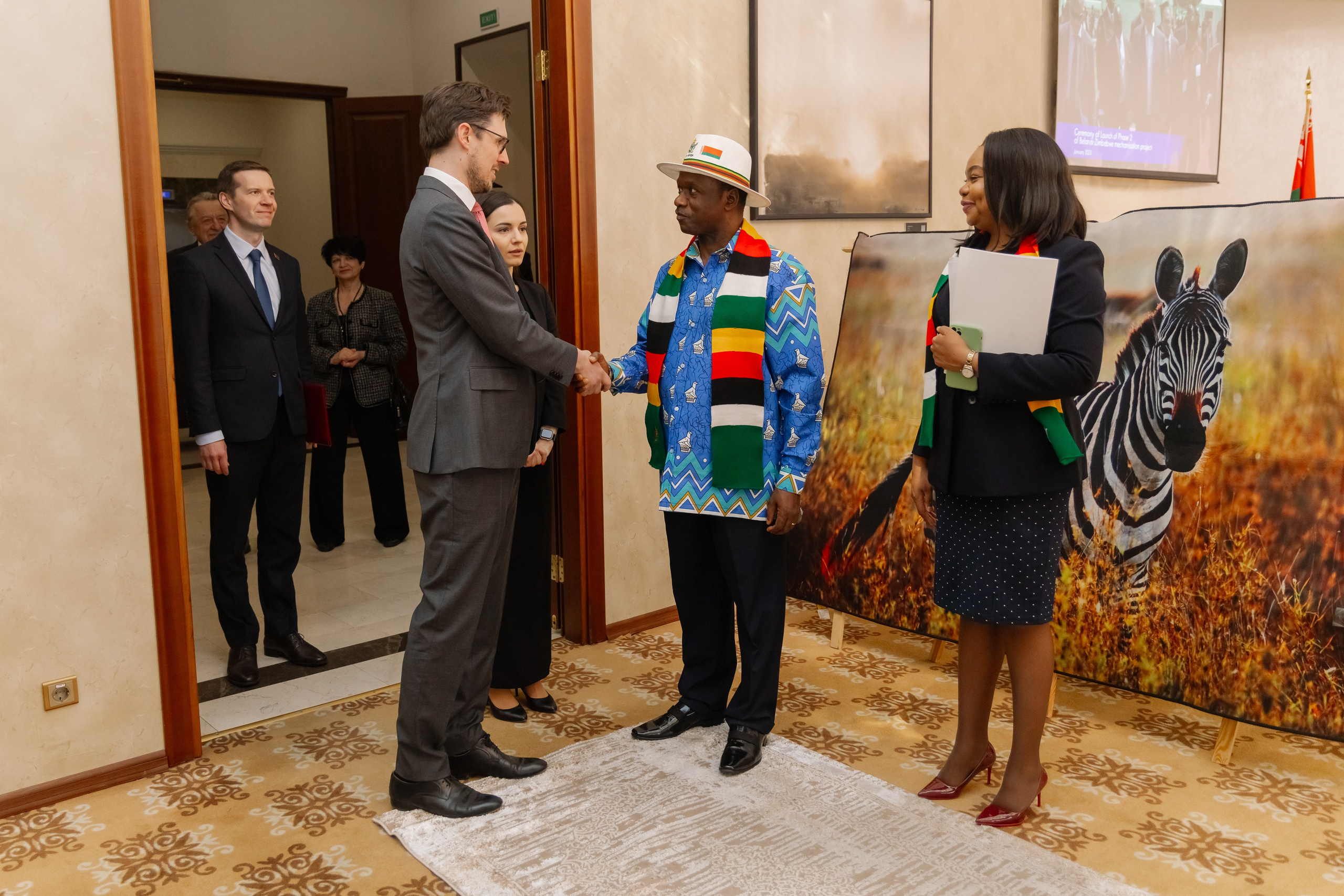 Фотосъемка делегации Посольства Зимбабве в Минске. Свадебный фотограф в Минске/Беларуси Сергей Спиридонов