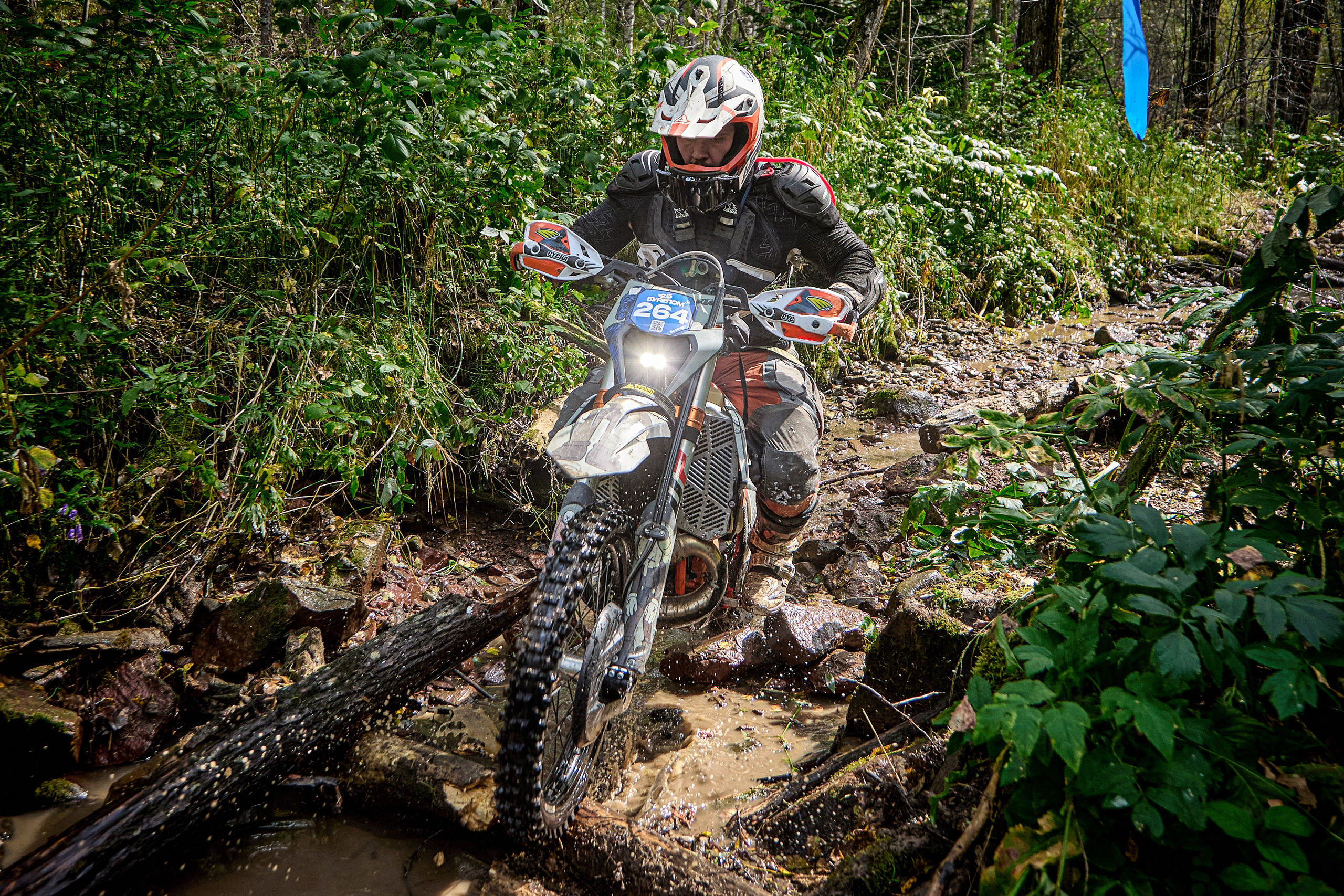 БУРЕЛОМ 2025 чемпионат Сибири по Эндуро. Фотограф Москва Concerts photo / Fashion photо