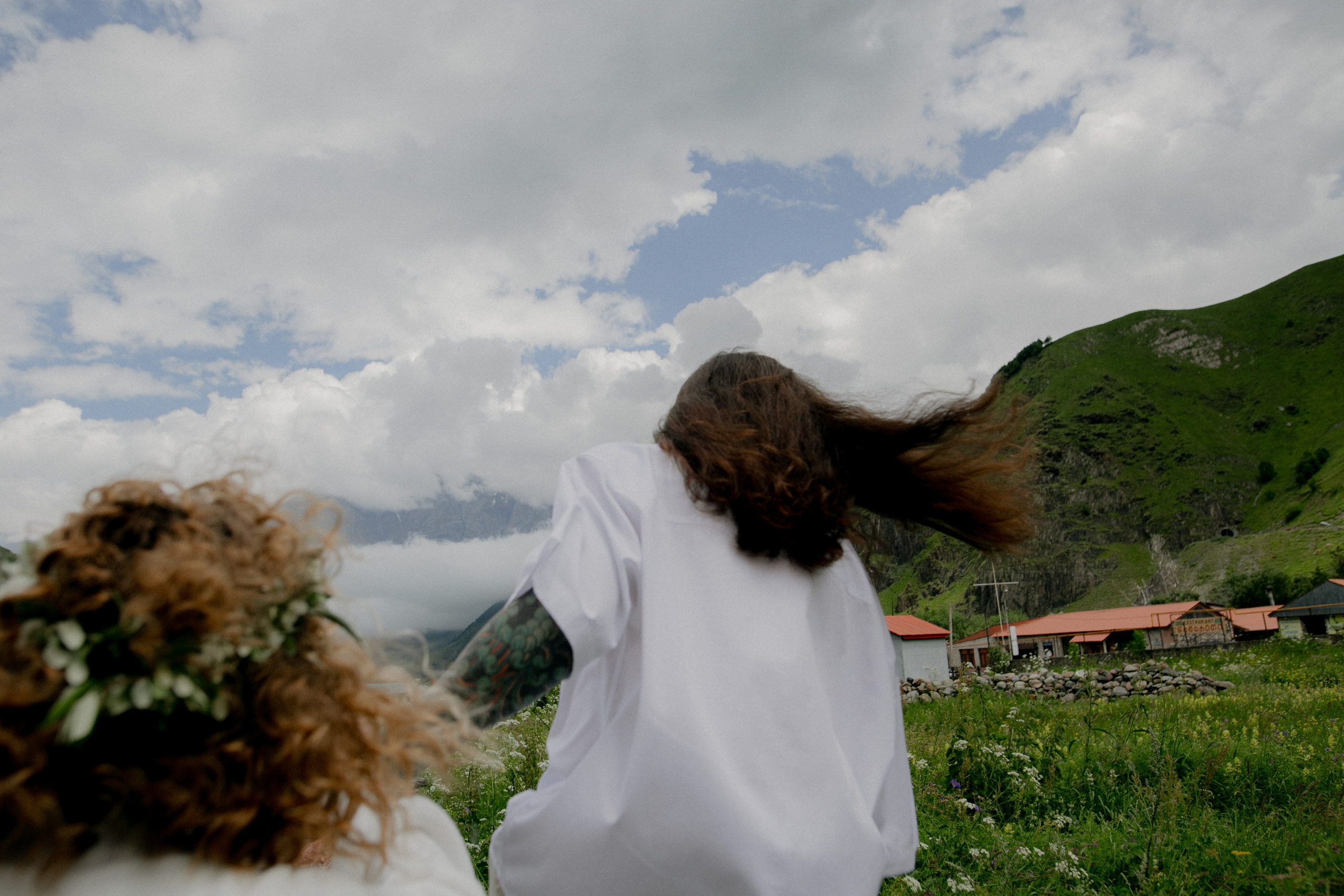 Nikita & Nastya. Wedding at Kazbeg. Свадебный фотограф Грузия Alex and Polly