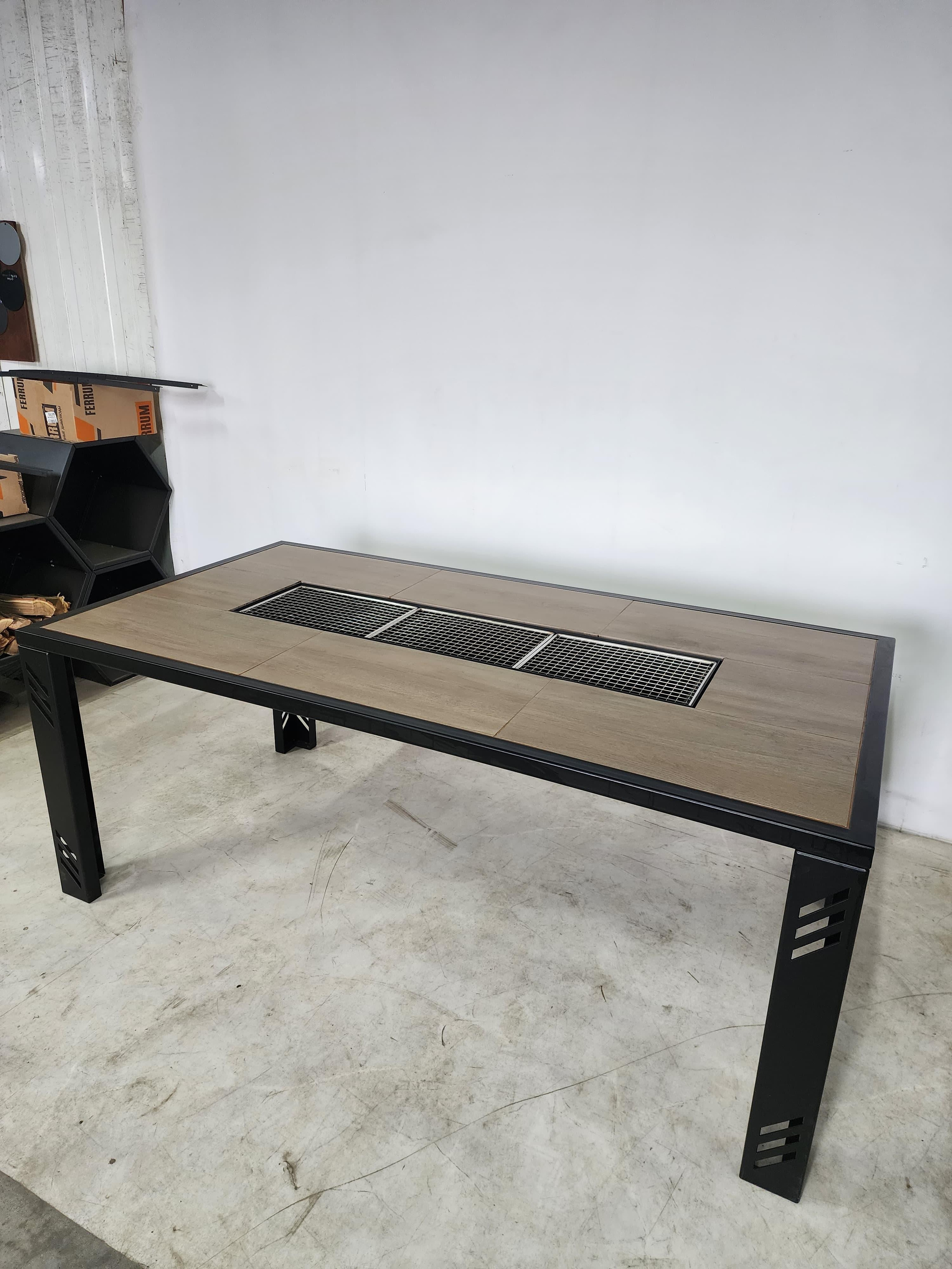 Стол-гриль. Купить / заказать мангал для дома в Краснодаре от производителя «Мангал Мастер»