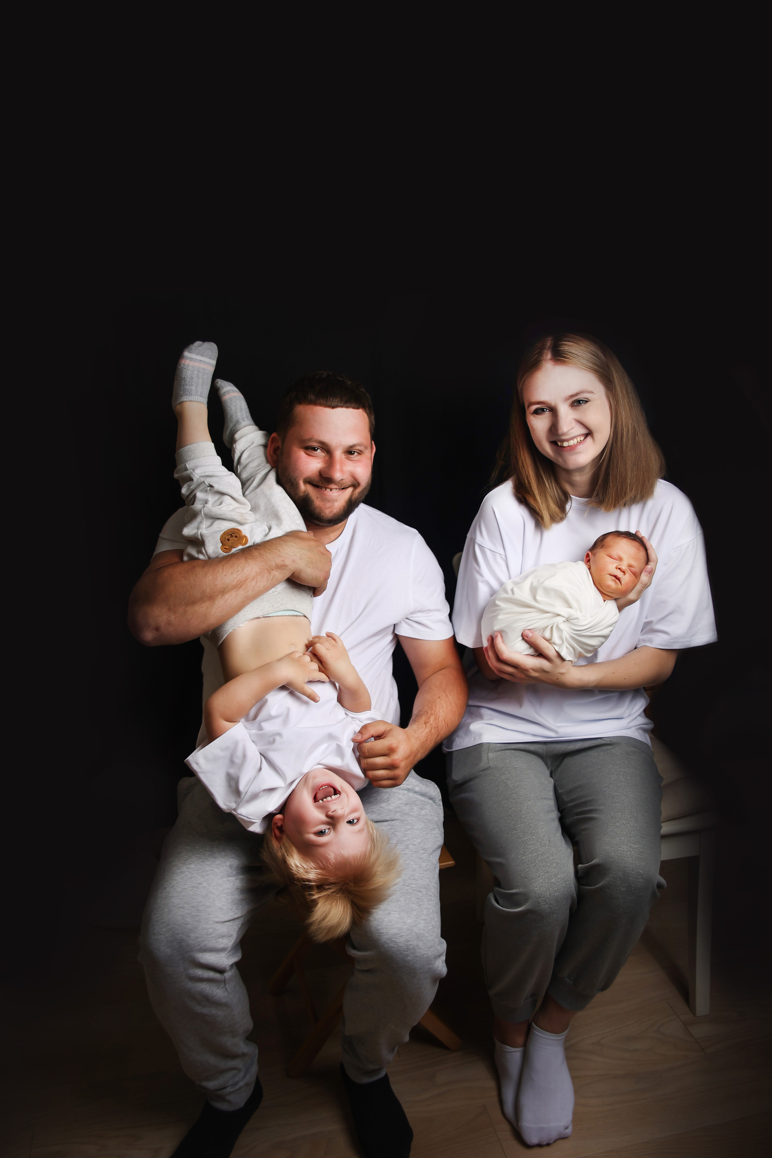 НОВОРОЖДЕННЫЕ до месяца. Мишугина Ольга Фотограф новорожденных, семейный и детский фотограф